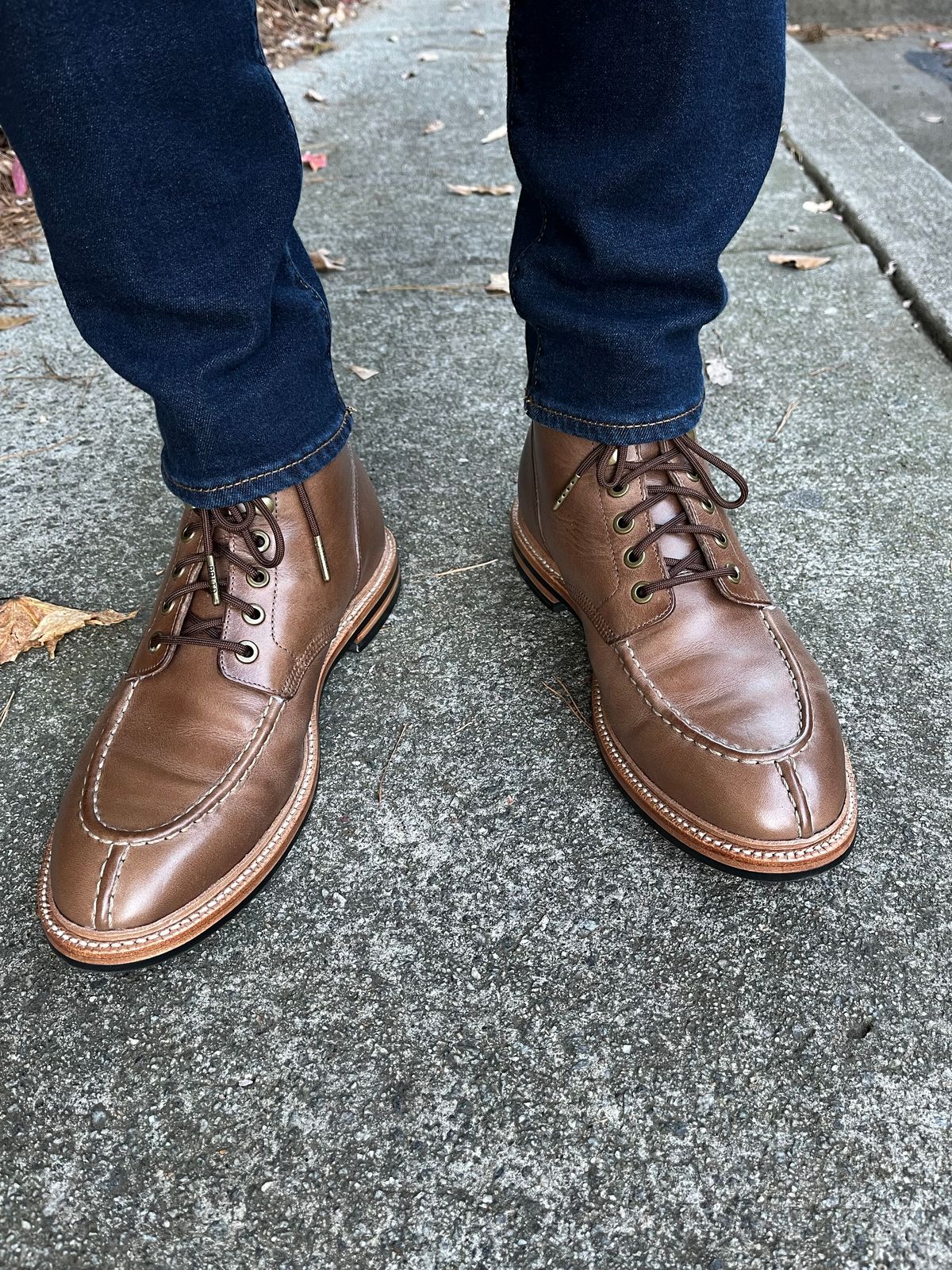 Photo by Bota71 on November 4, 2023 of the Grant Stone Ottawa Boot in Horween Dune Chromexcel.
