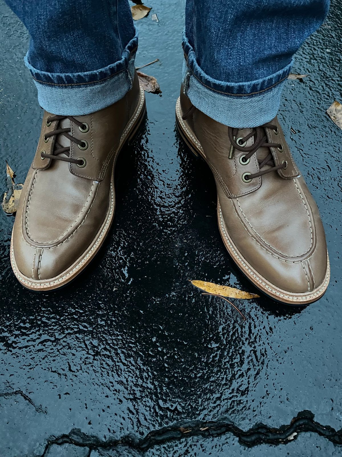 Photo by Bota71 on November 11, 2023 of the Grant Stone Ottawa Boot in Horween Dune Chromexcel.