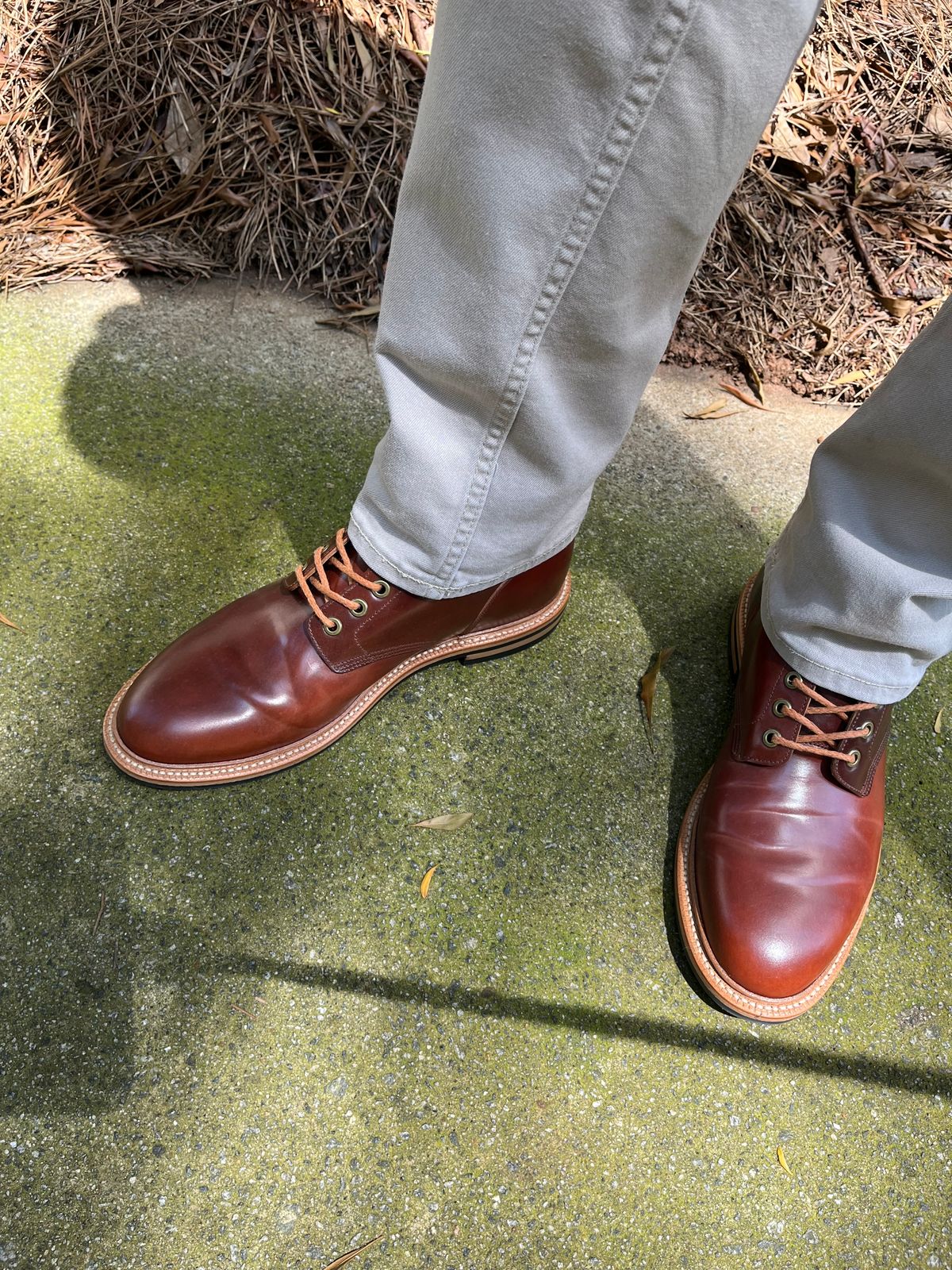Photo by Bota71 on May 21, 2023 of the Grant Stone Diesel Boot in Horween Garnet Shell Cordovan.