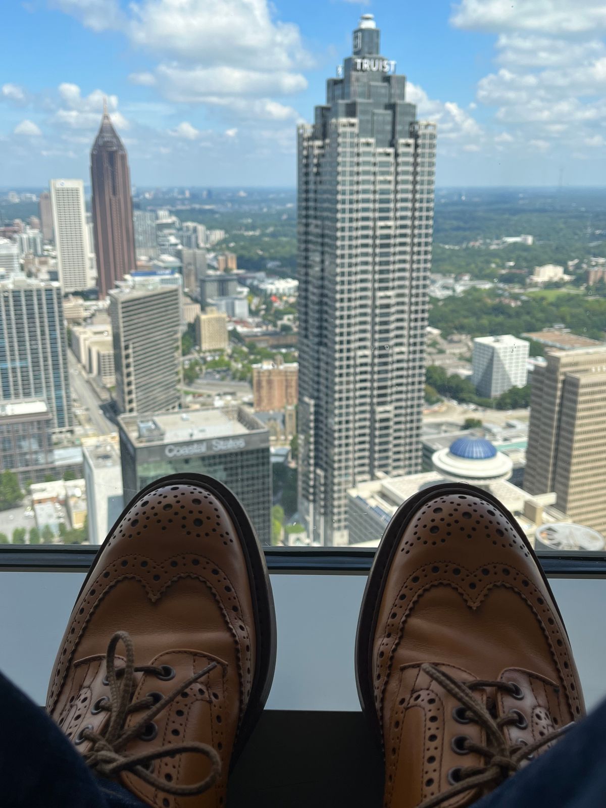 Photo by Bota71 on September 7, 2022 of the Tricker's Bourton Country Shoe in Acorn Antique.