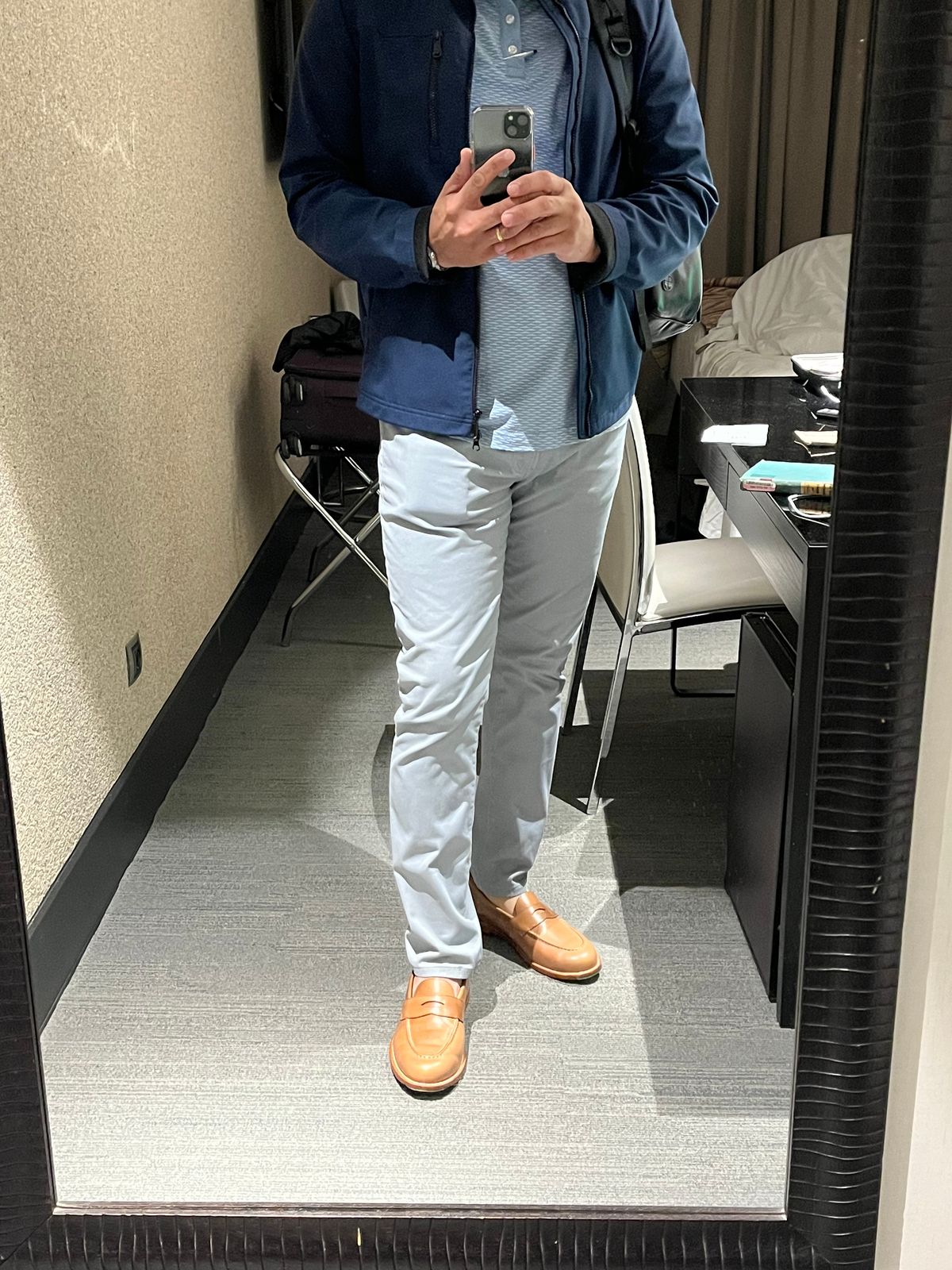 Photo by Bota71 on May 13, 2024 of the Grant Stone Traveler Loafer in Horween Dune Chromexcel.