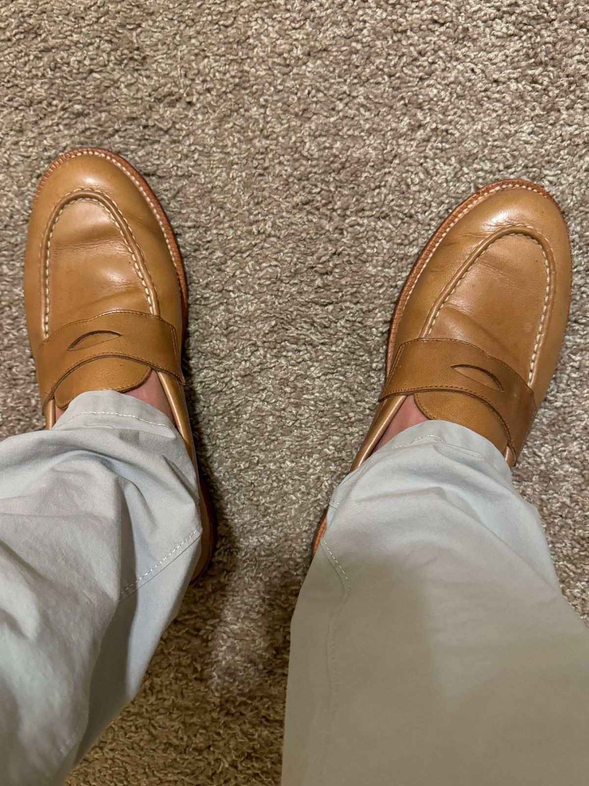 Photo by Bota71 on July 21, 2024 of the Grant Stone Traveler Loafer in Horween Dune Chromexcel.