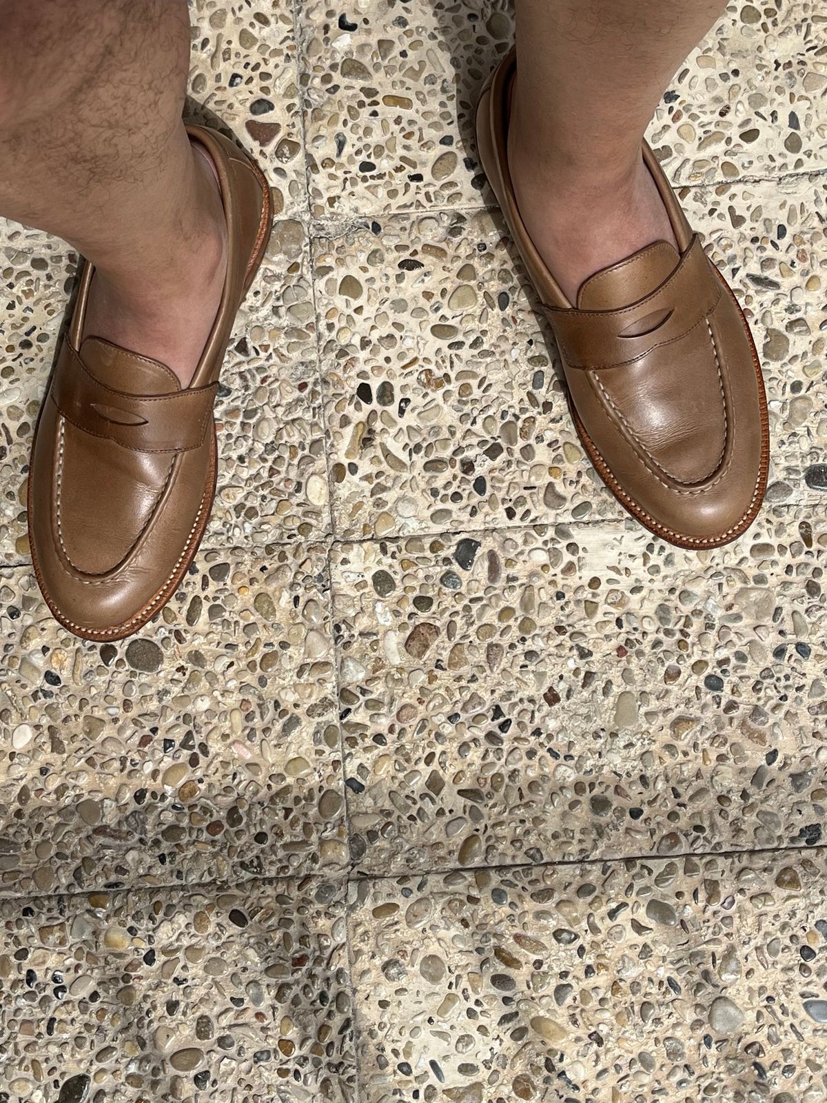 Photo by Bota71 on July 19, 2023 of the Grant Stone Traveler Loafer in Horween Dune Chromexcel.