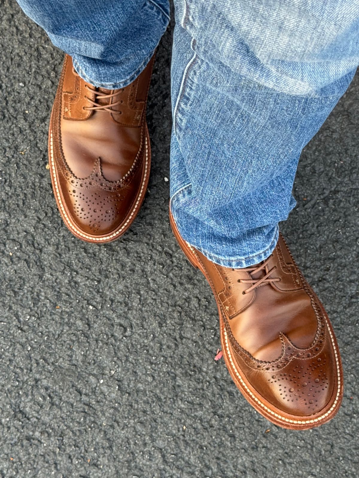 Photo by Bota71 on March 20, 2026 of the Grant Stone Longwing in Horween Dune Chromexcel.