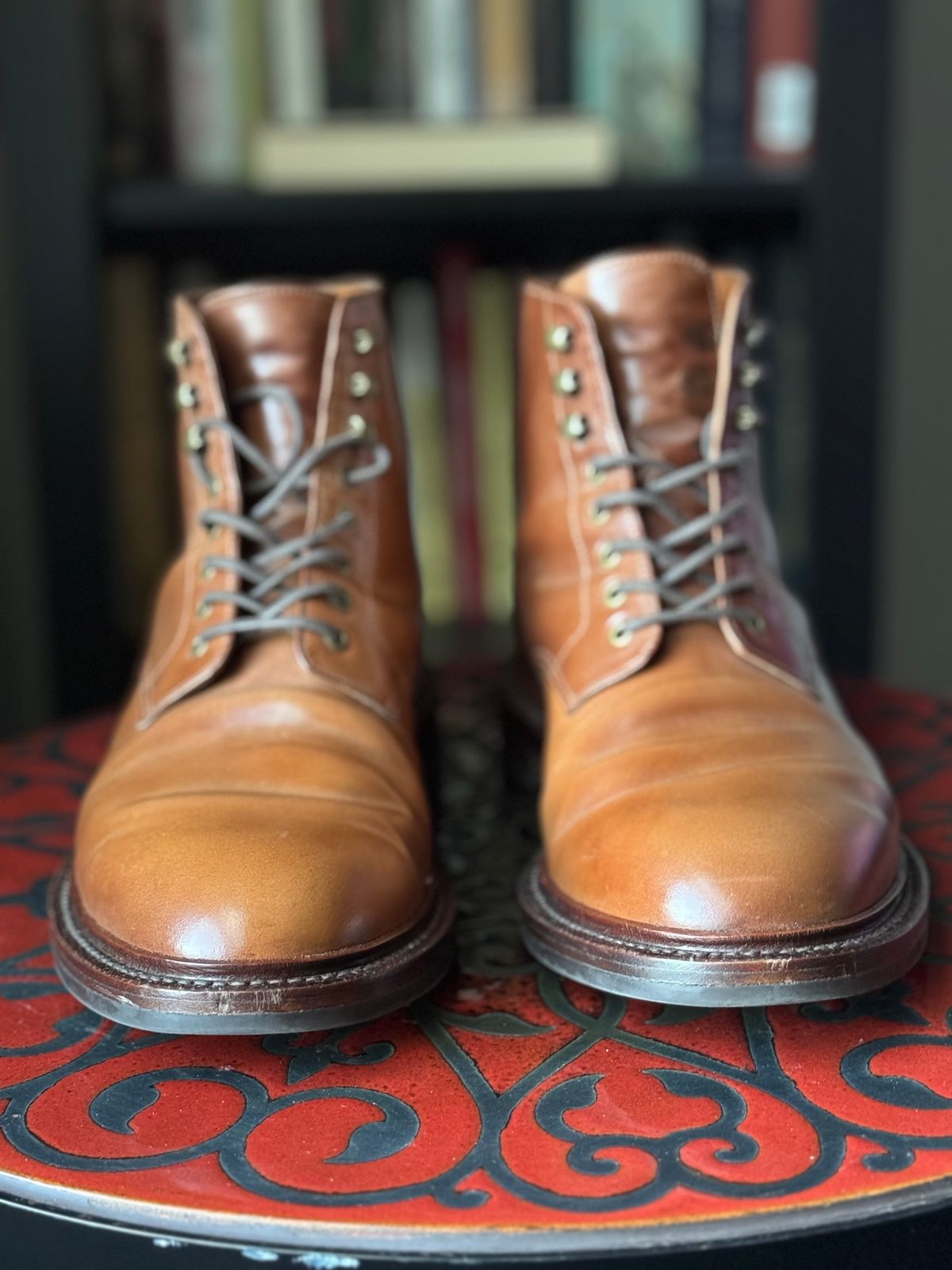 Photo by Bota71 on January 1, 2025 of the Grant Stone Edward Boot in Horween Honey Glazed Shell Cordovan.