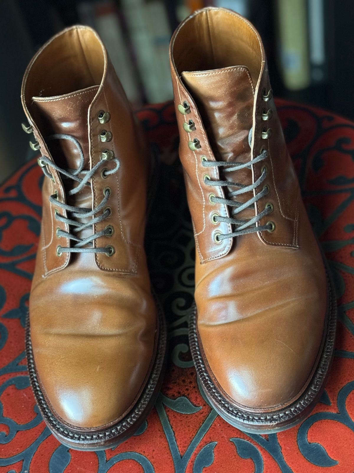 Photo by Bota71 on January 1, 2025 of the Grant Stone Edward Boot in Horween Honey Glazed Shell Cordovan.