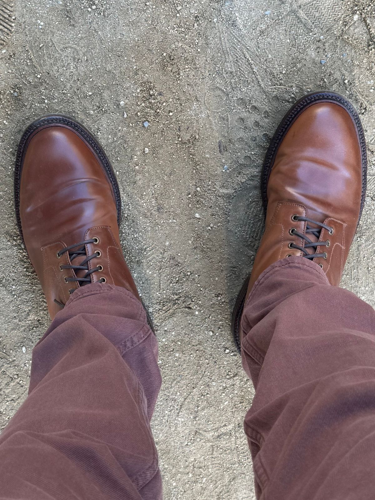 Photo by Bota71 on November 11, 2024 of the Grant Stone Edward Boot in Horween Honey Glazed Shell Cordovan.