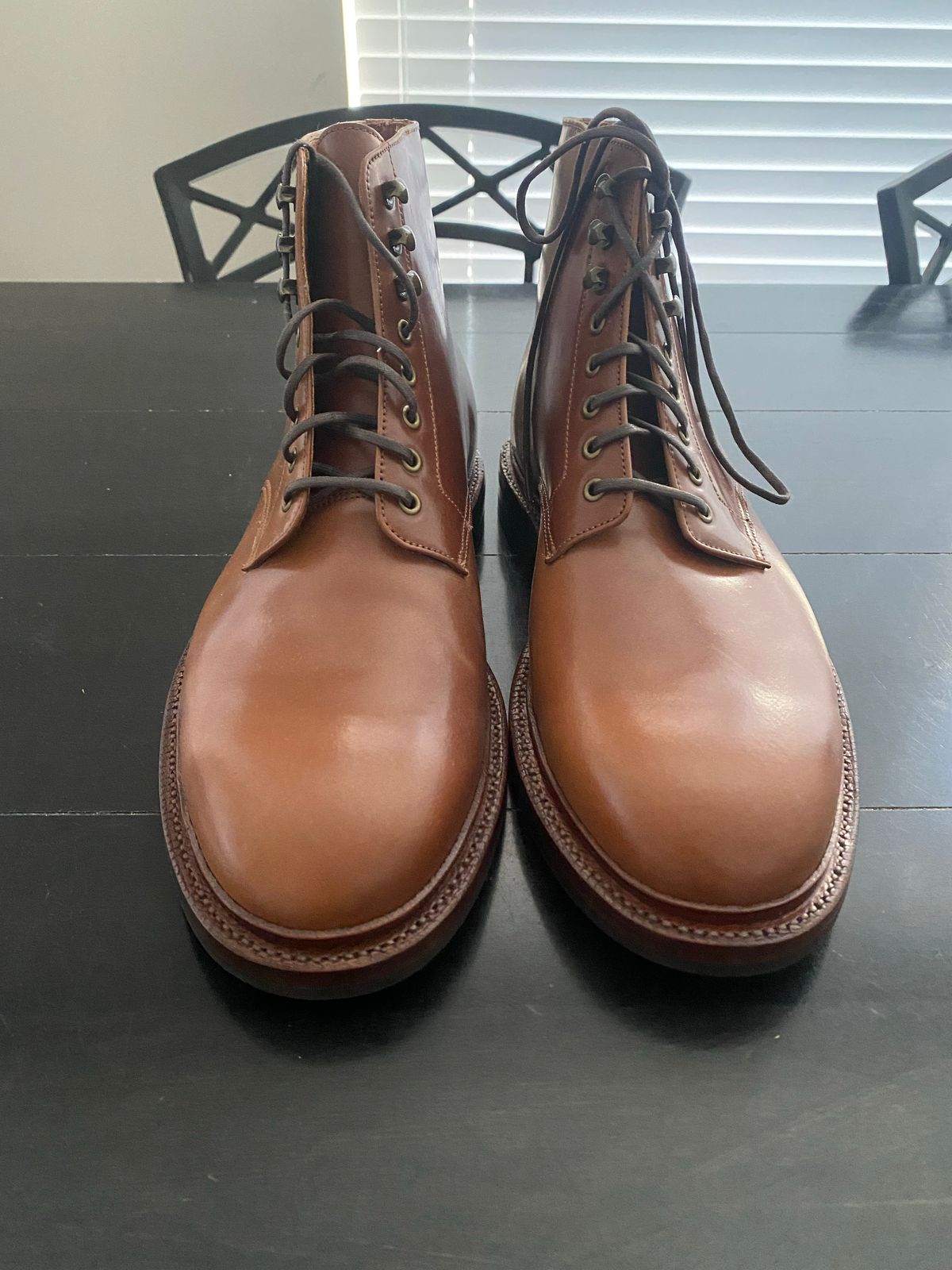 Photo by thonmaker on October 3, 2022 of the Grant Stone Edward Boot in Horween Honey Glazed Shell Cordovan.