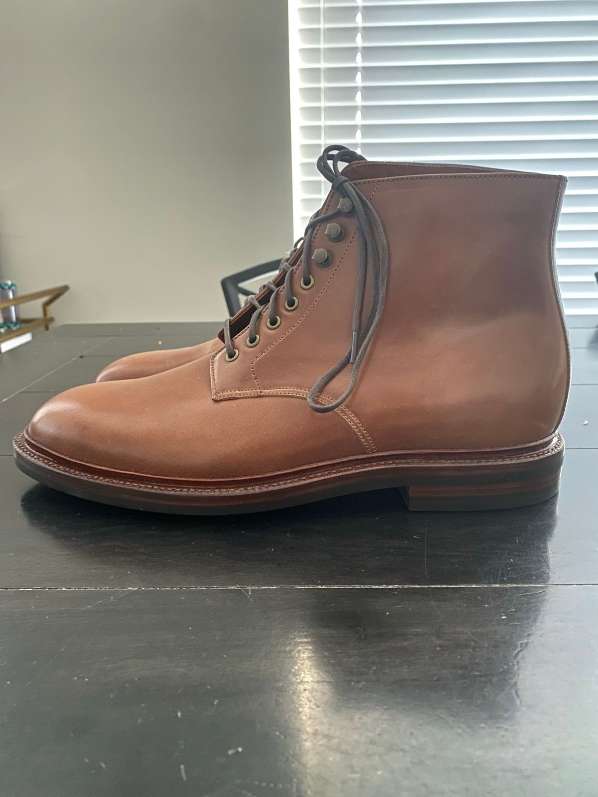 Photo by thonmaker on October 3, 2022 of the Grant Stone Edward Boot in Horween Honey Glazed Shell Cordovan.