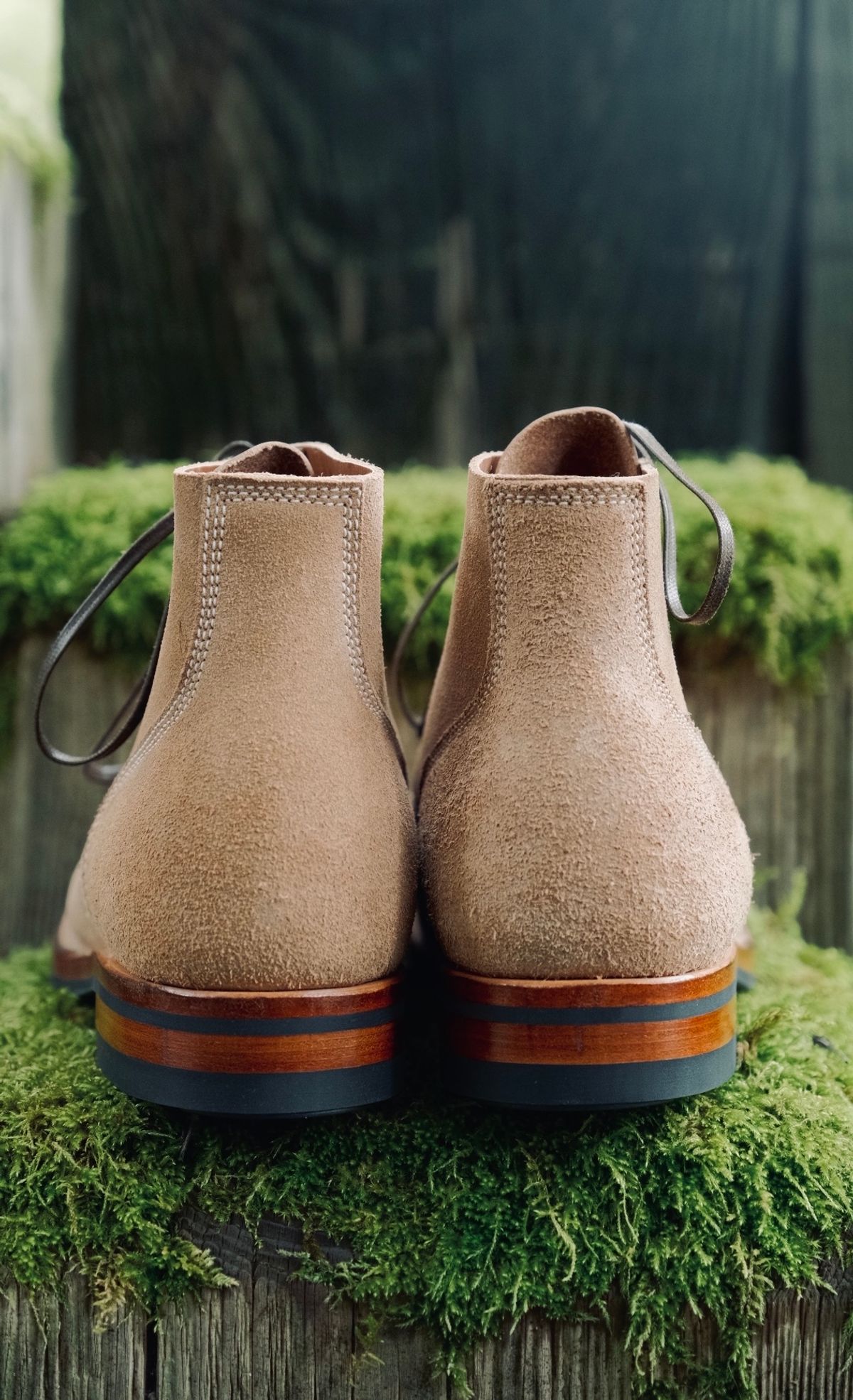 Photo by yuswang on October 5, 2023 of the Viberg Boondocker in Horween Natural Chromexcel Roughout.