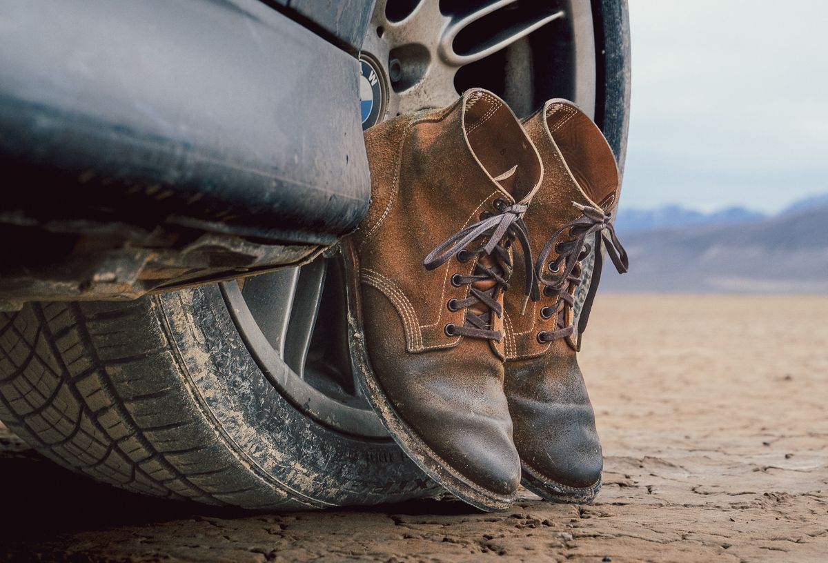 Photo by yuswang on January 1, 2024 of the Viberg Boondocker in Horween Natural Chromexcel Roughout.
