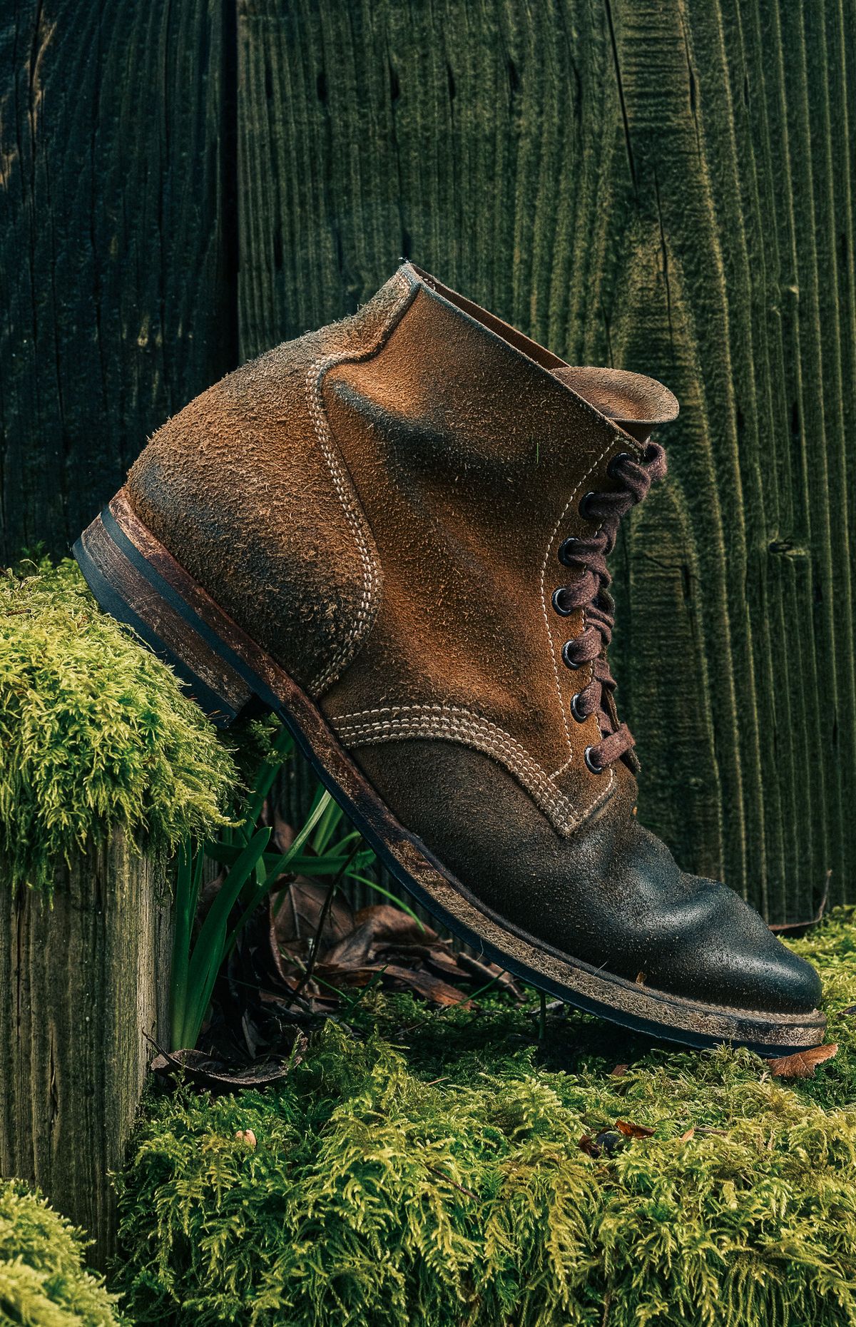 Photo by yuswang on April 4, 2024 of the Viberg Boondocker in Horween Natural Chromexcel Roughout.