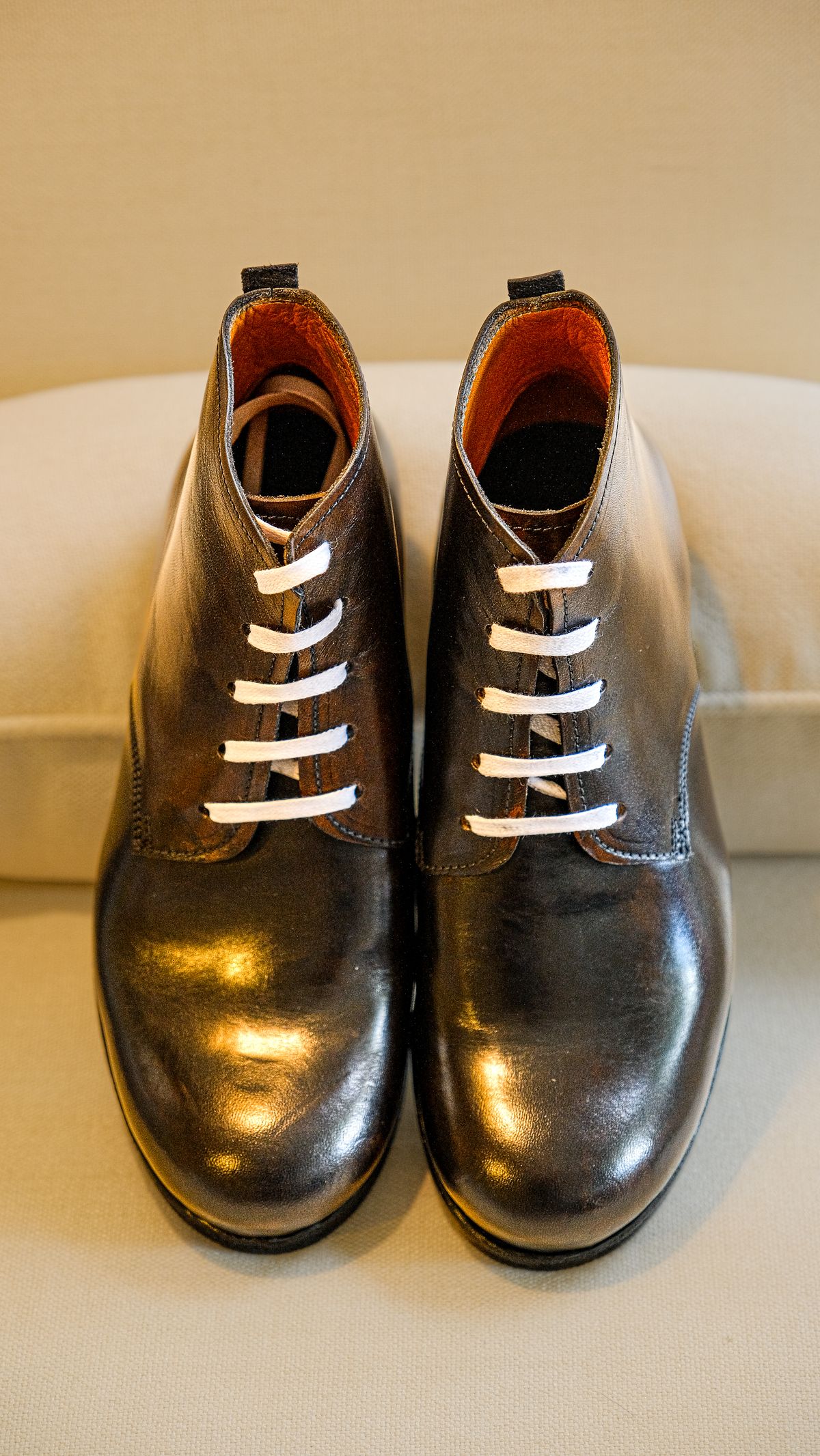 Photo by yuswang on October 3, 2025 of the Dimissinano & Miller Three-piece ankle boot in Horse avant corpo, black.