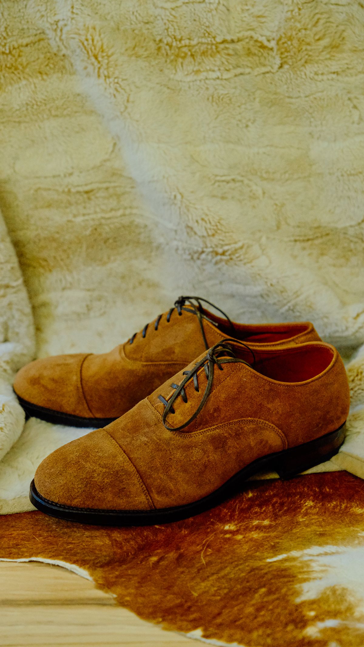Photo by yuswang on January 7, 2025 of the Viberg Bastion Oxford in Acero Janus Calf Suede.
