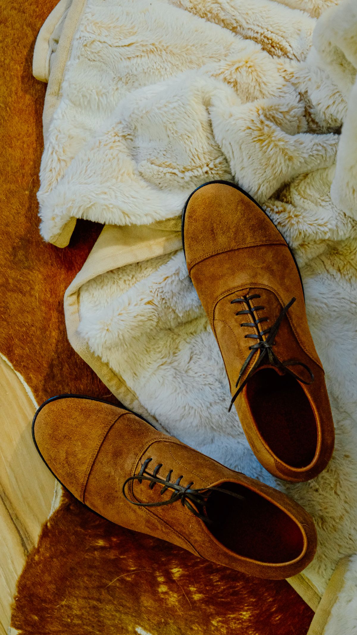 Photo by yuswang on January 7, 2025 of the Viberg Bastion Oxford in Acero Janus Calf Suede.