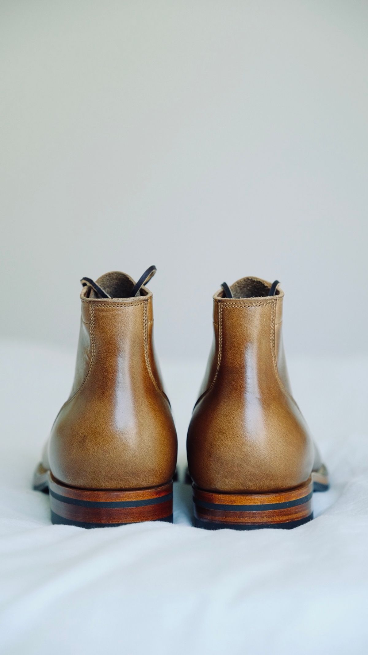 Photo by yuswang on October 8, 2023 of the Viberg Service Boot in Horween Natural Chromexcel.