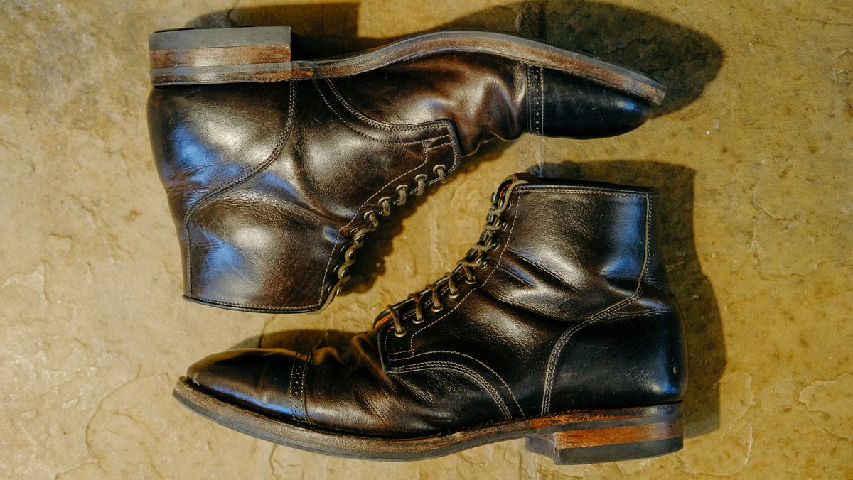 Photo by yuswang on December 2, 2024 of the Viberg Service Boot in Gallun Moose Viking Calf.