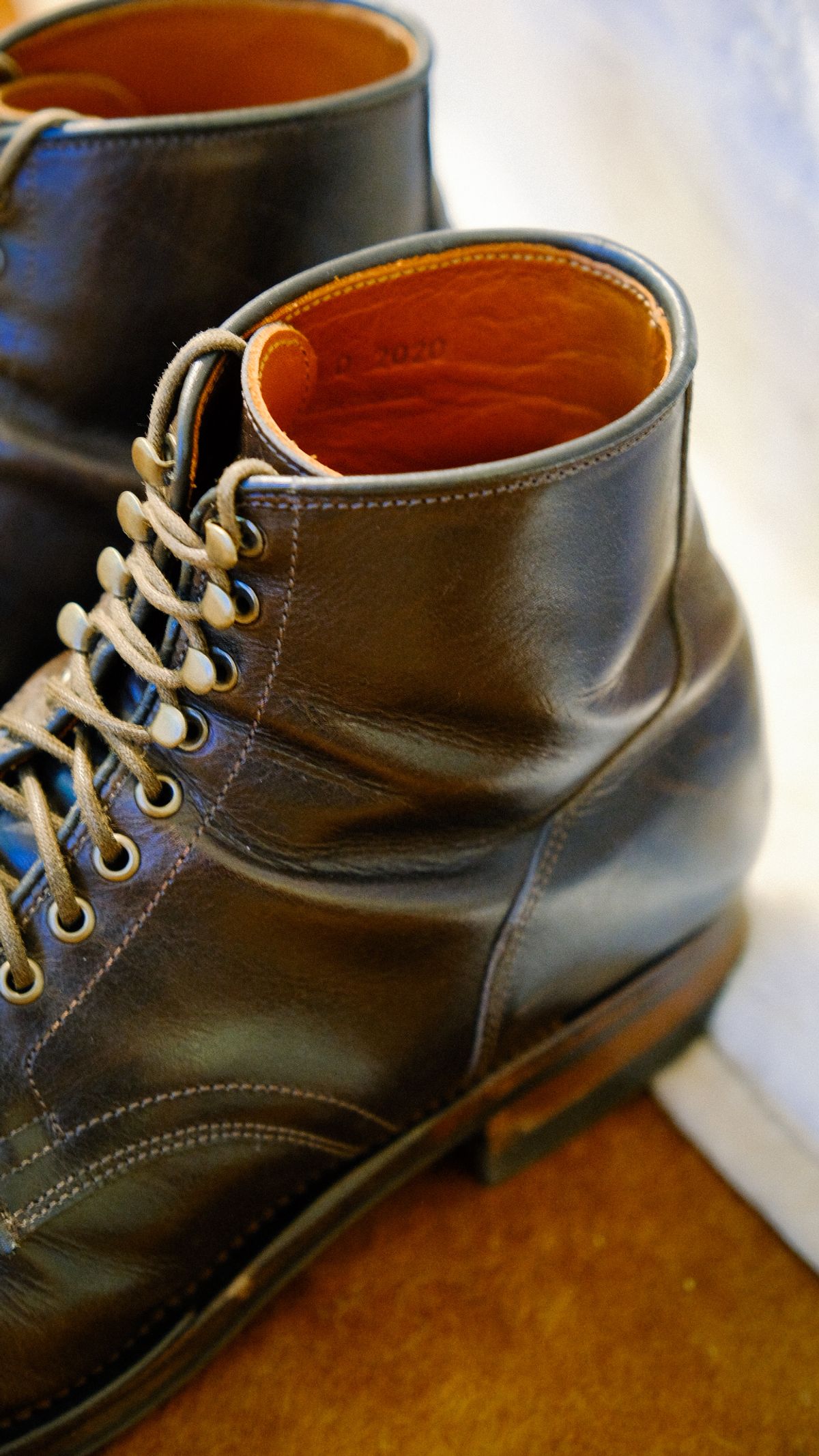 Photo by yuswang on December 16, 2024 of the Viberg Service Boot in Gallun Moose Viking Calf.