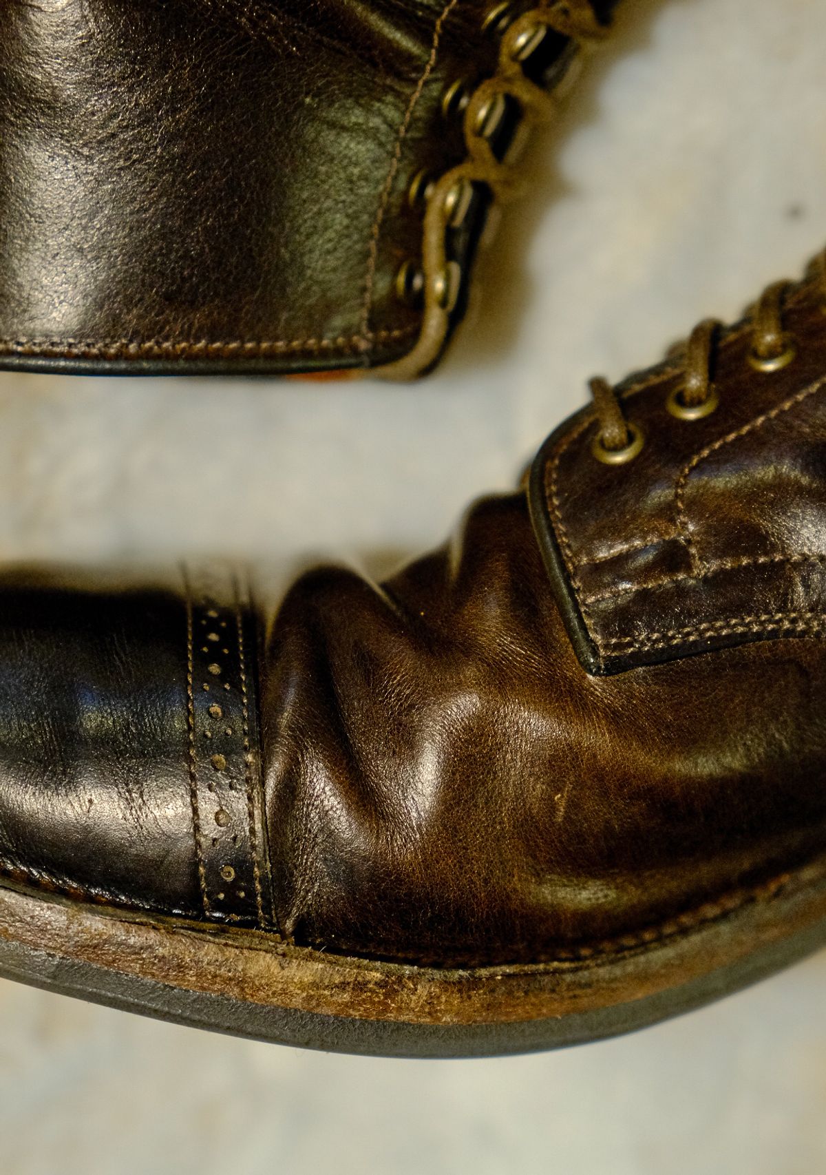 Photo by yuswang on December 24, 2024 of the Viberg Service Boot in Gallun Moose Viking Calf.