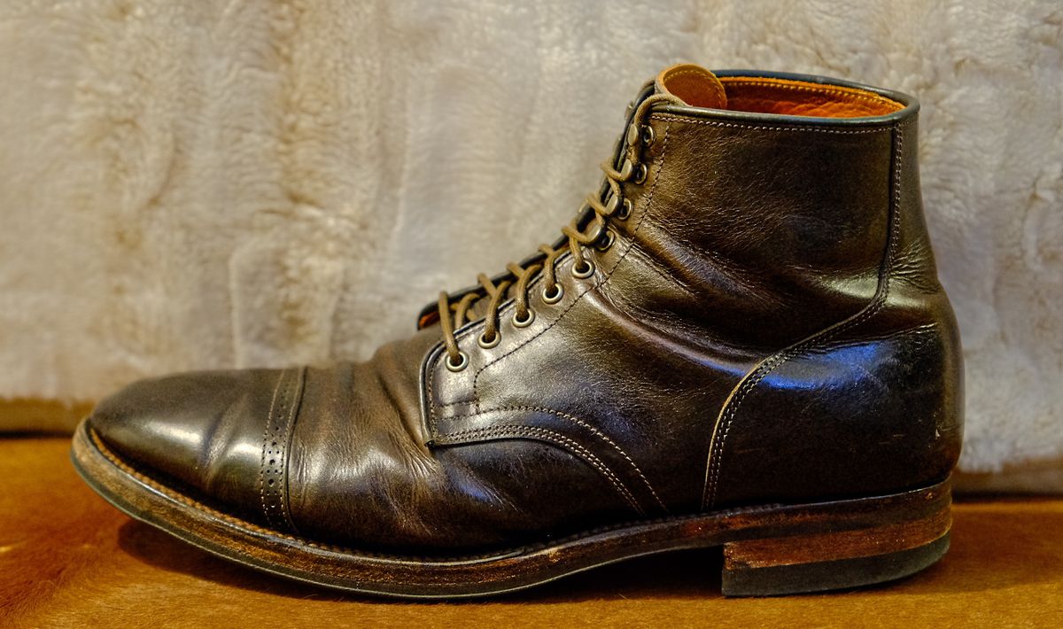 Photo by yuswang on December 24, 2024 of the Viberg Service Boot in Gallun Moose Viking Calf.