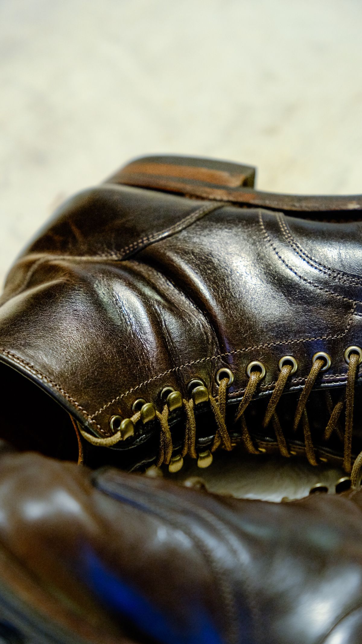 Photo by yuswang on December 24, 2024 of the Viberg Service Boot in Gallun Moose Viking Calf.