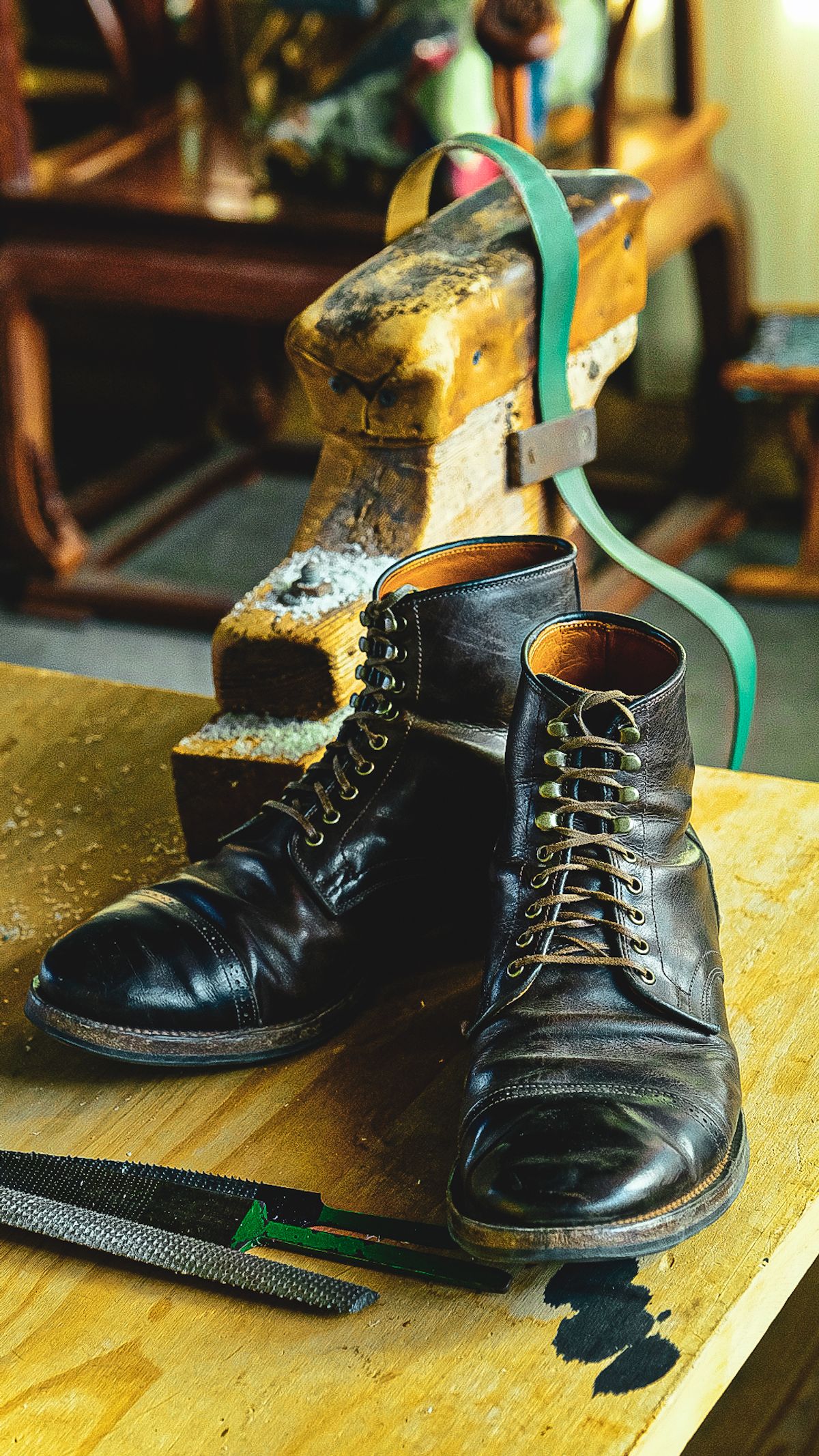 Photo by yuswang on February 5, 2025 of the Viberg Service Boot in Gallun Moose Viking Calf.
