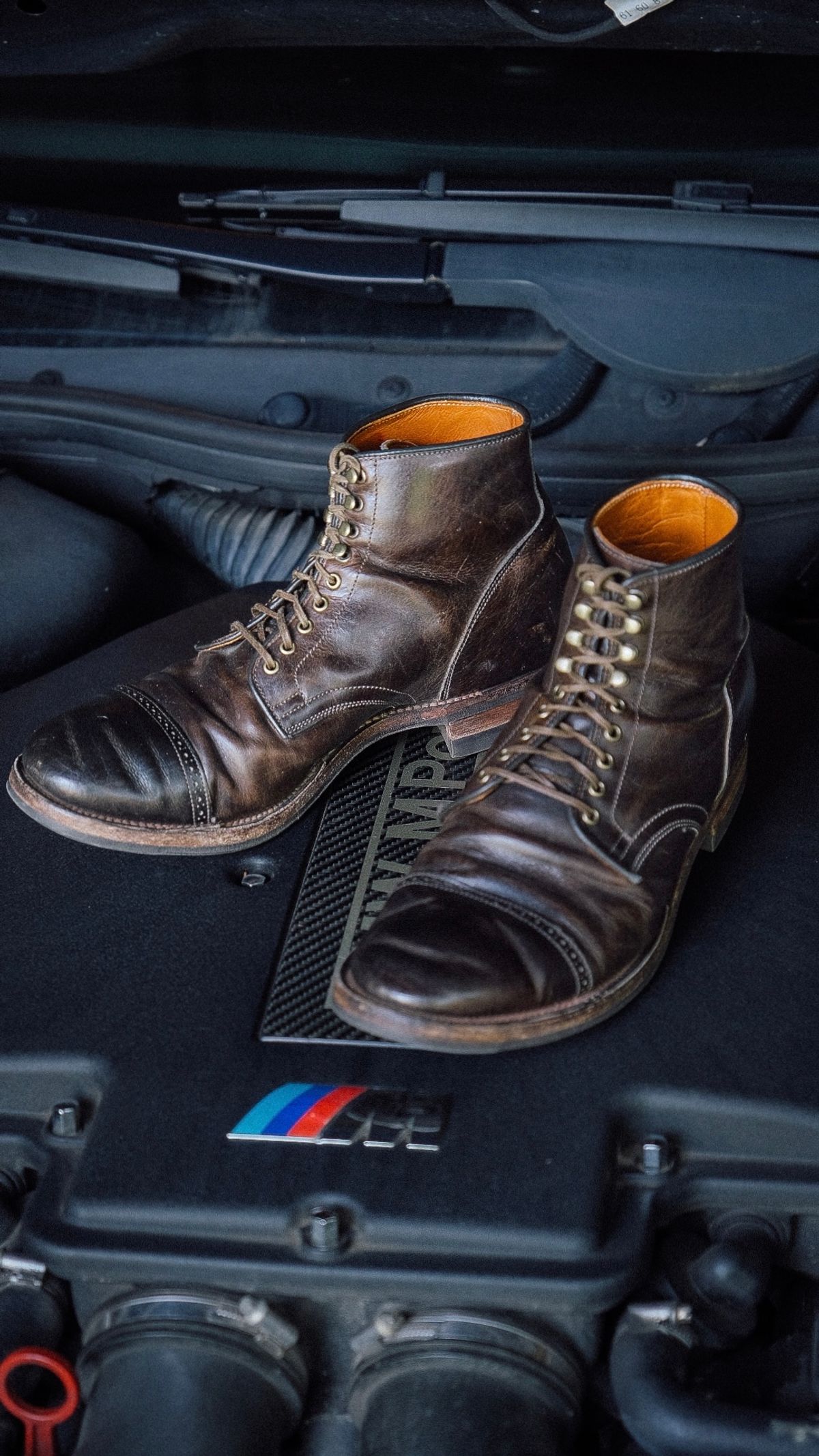 Photo by yuswang on February 26, 2025 of the Viberg Service Boot in Gallun Moose Viking Calf.