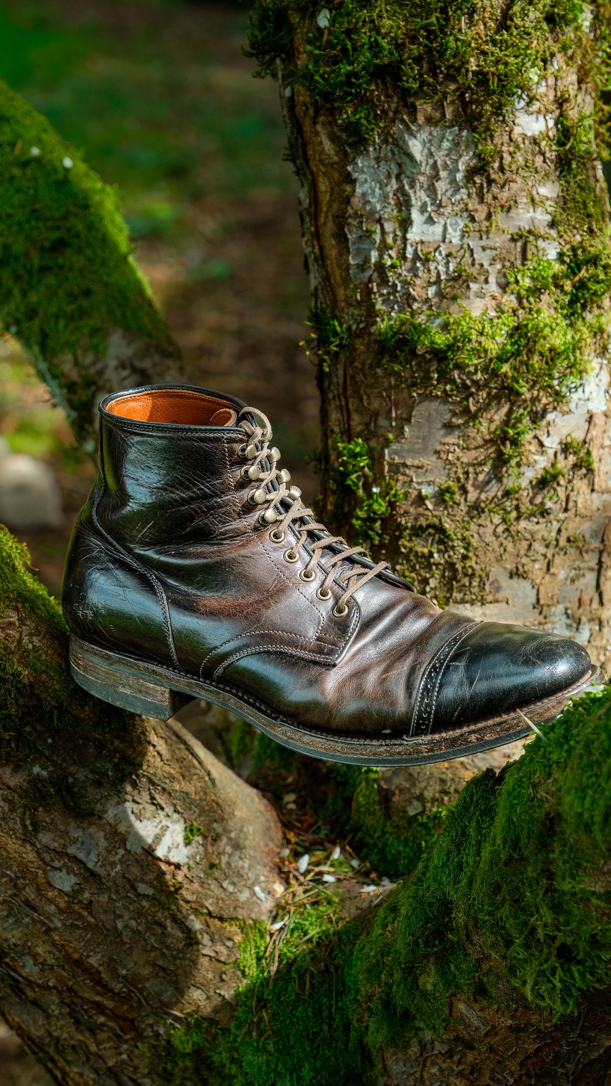 Photo by yuswang on March 31, 2025 of the Viberg Service Boot in Gallun Moose Viking Calf.