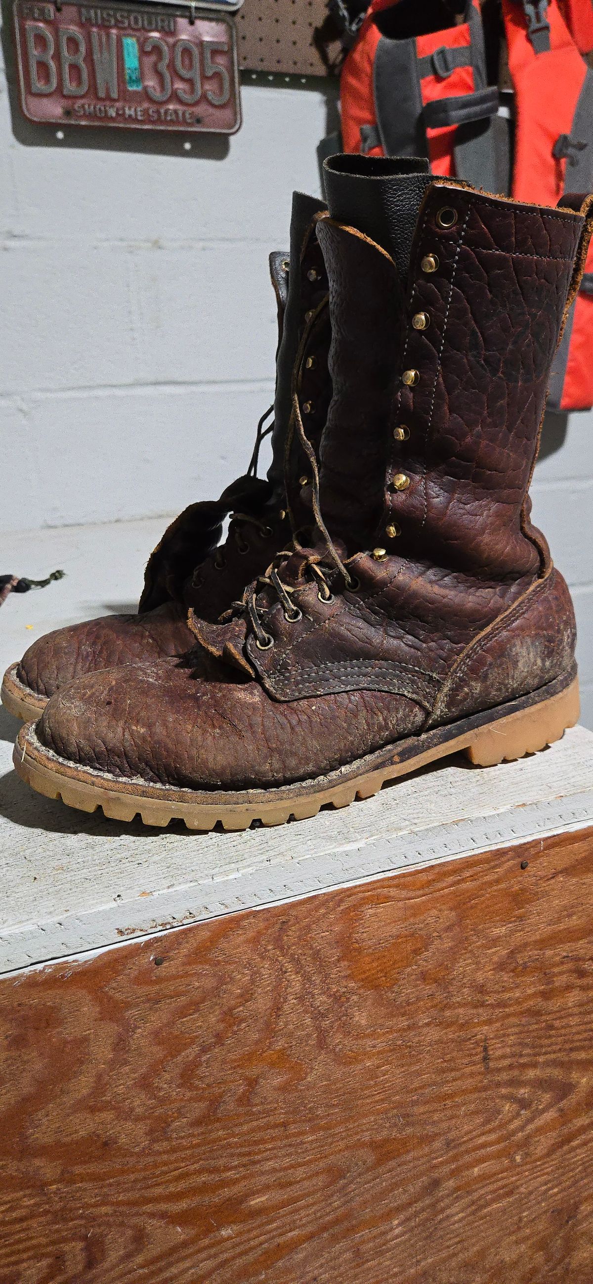 Photo by Cradd710 on November 24, 2025 of the JK Boots O.T. in Bison Smooth.