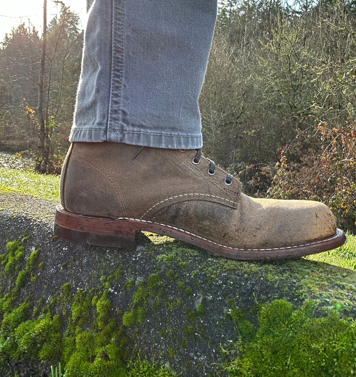 Photo by Steel02001 on December 17, 2023 of the Wolverine 1000 Mile Plain-Toe Boot in C.F. Stead Anthracite Waxed Roughout.