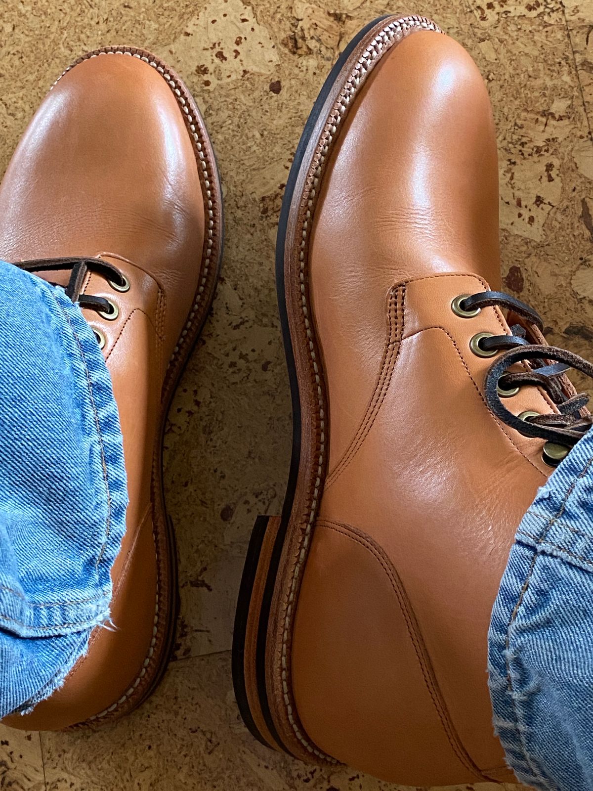 Photo by Wyrmdog on August 26, 2023 of the Grant Stone Diesel Boot in Horween Tan Essex.