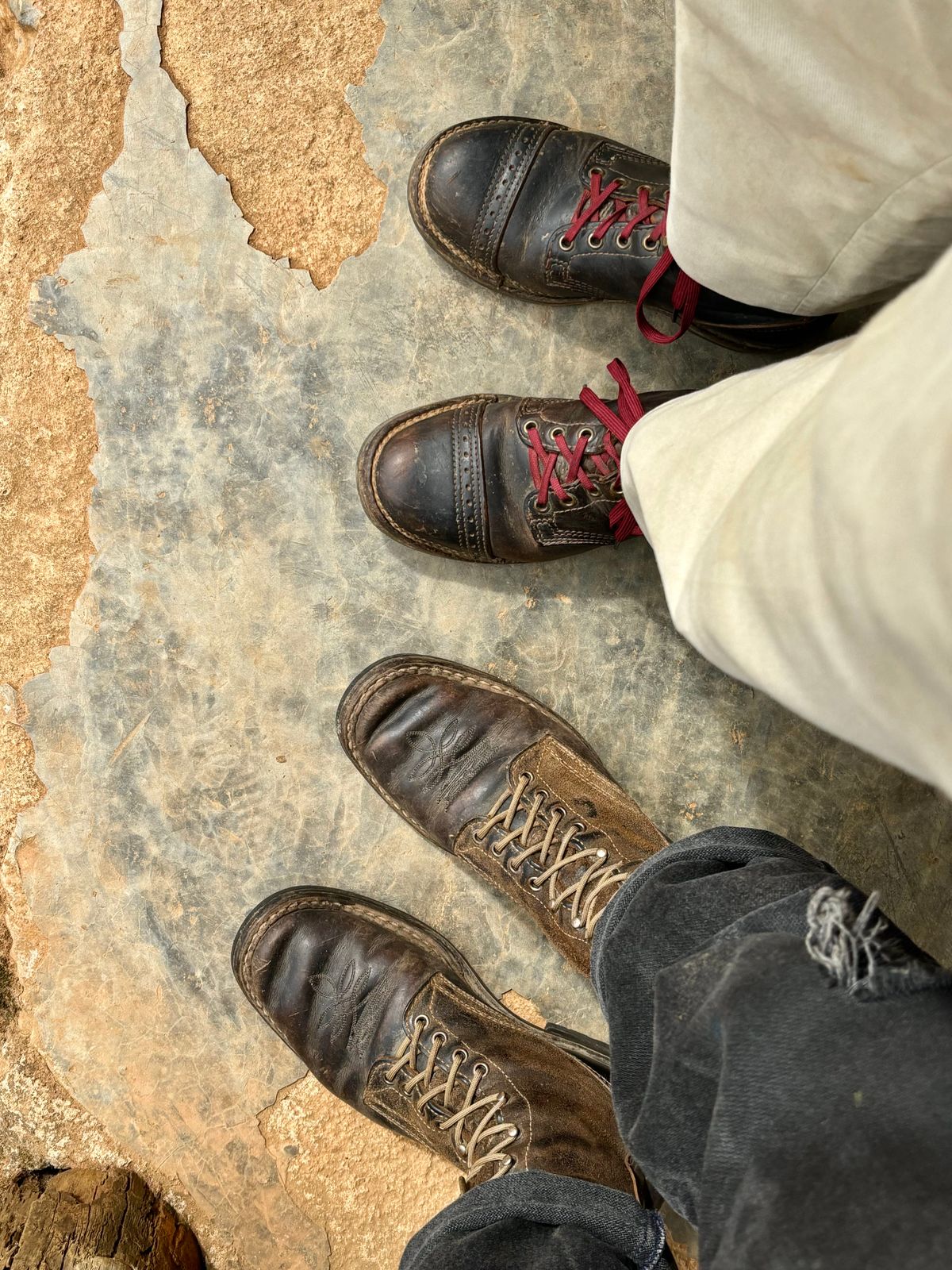 Photo by reothich on April 3, 2025 of the White's Farmer/Rancher in Horween Black Horsehide & Black Waxed Flesh.