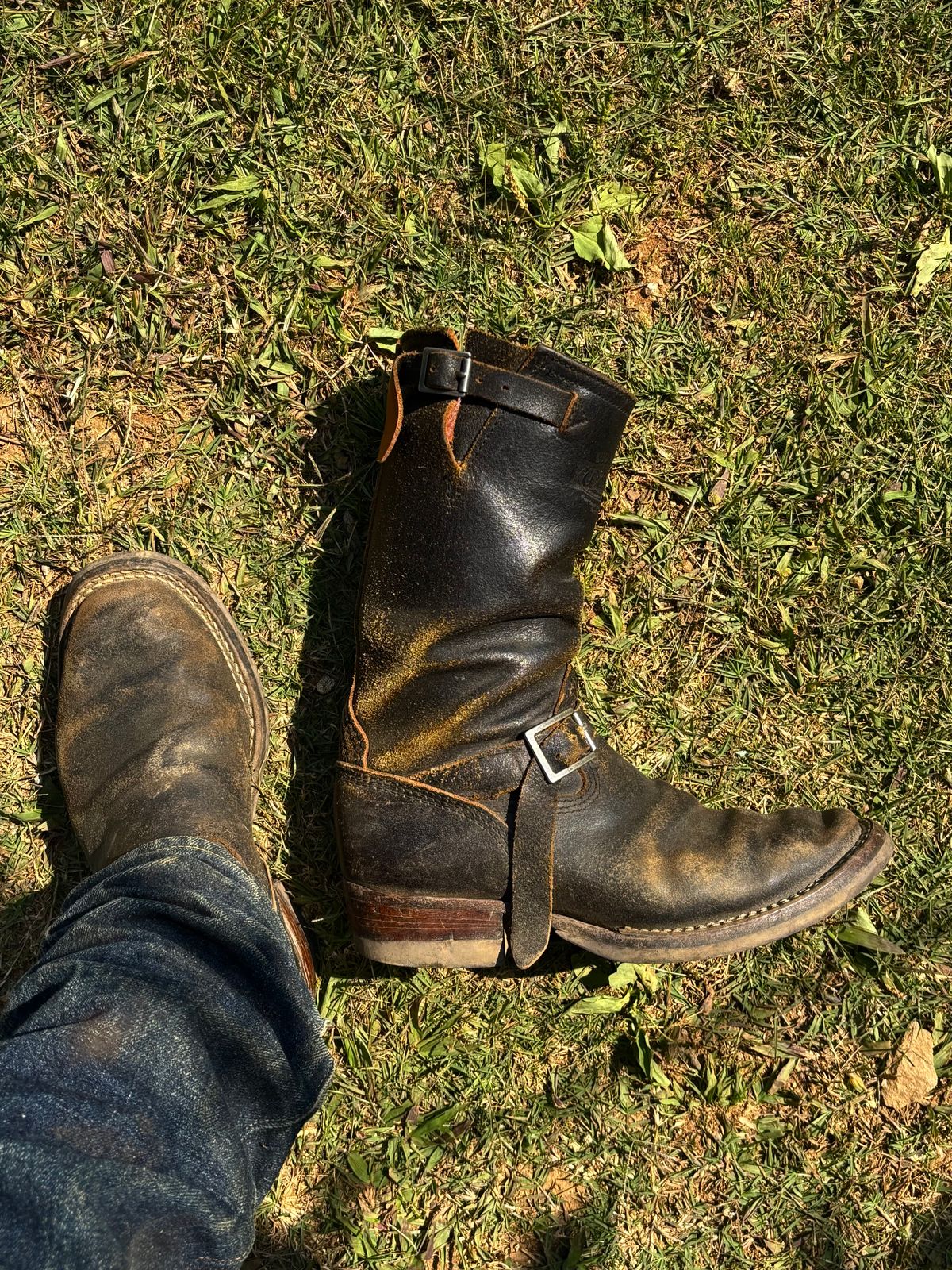 Photo by reothich on April 3, 2026 of the Wesco Wesco / x S&S Quick Striker in Horween Dark Olive Waxed Flesh.
