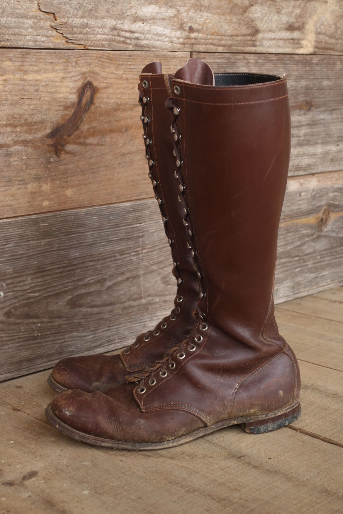 Photo by reothich on December 4, 2022 of the Star Brand 1930s 16-Inch Boots in Unknown Leather.