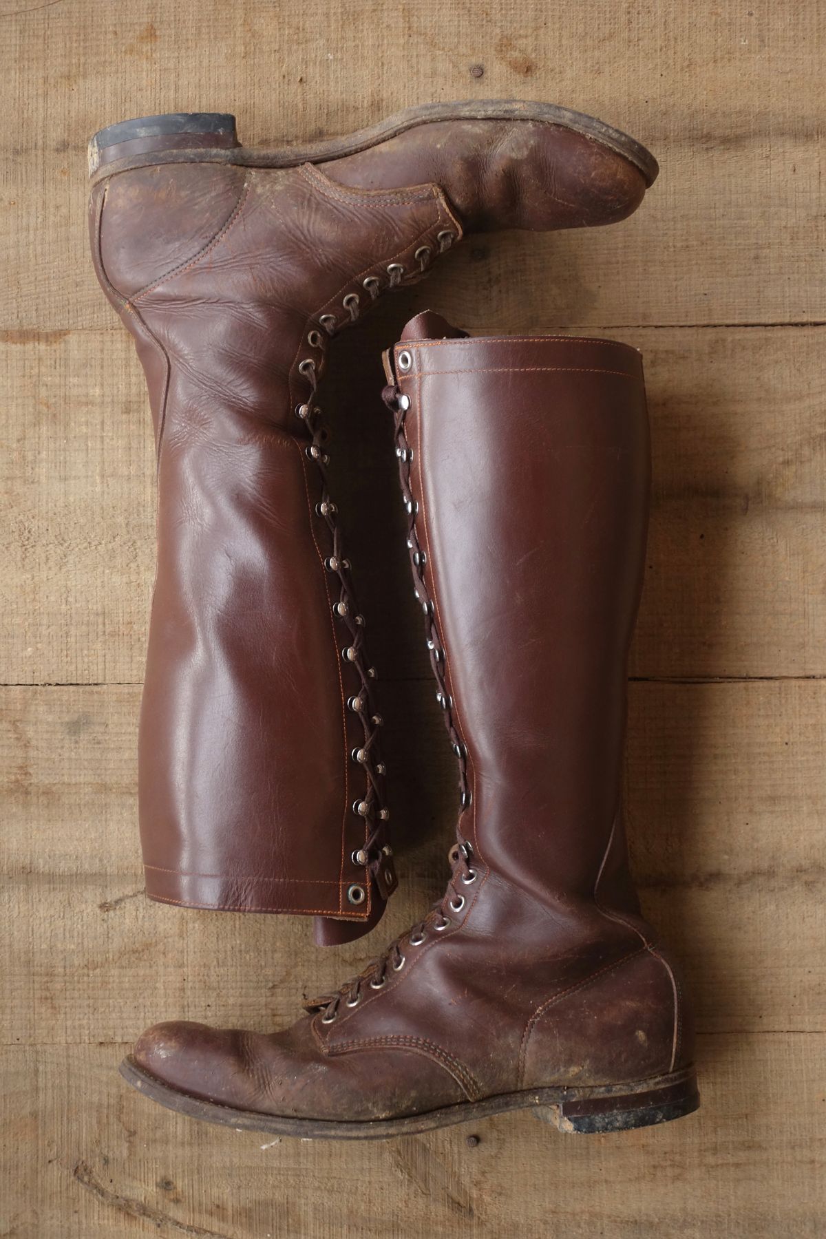 Photo by reothich on December 4, 2022 of the Star Brand 1930s 16-Inch Boots in Unknown Leather.