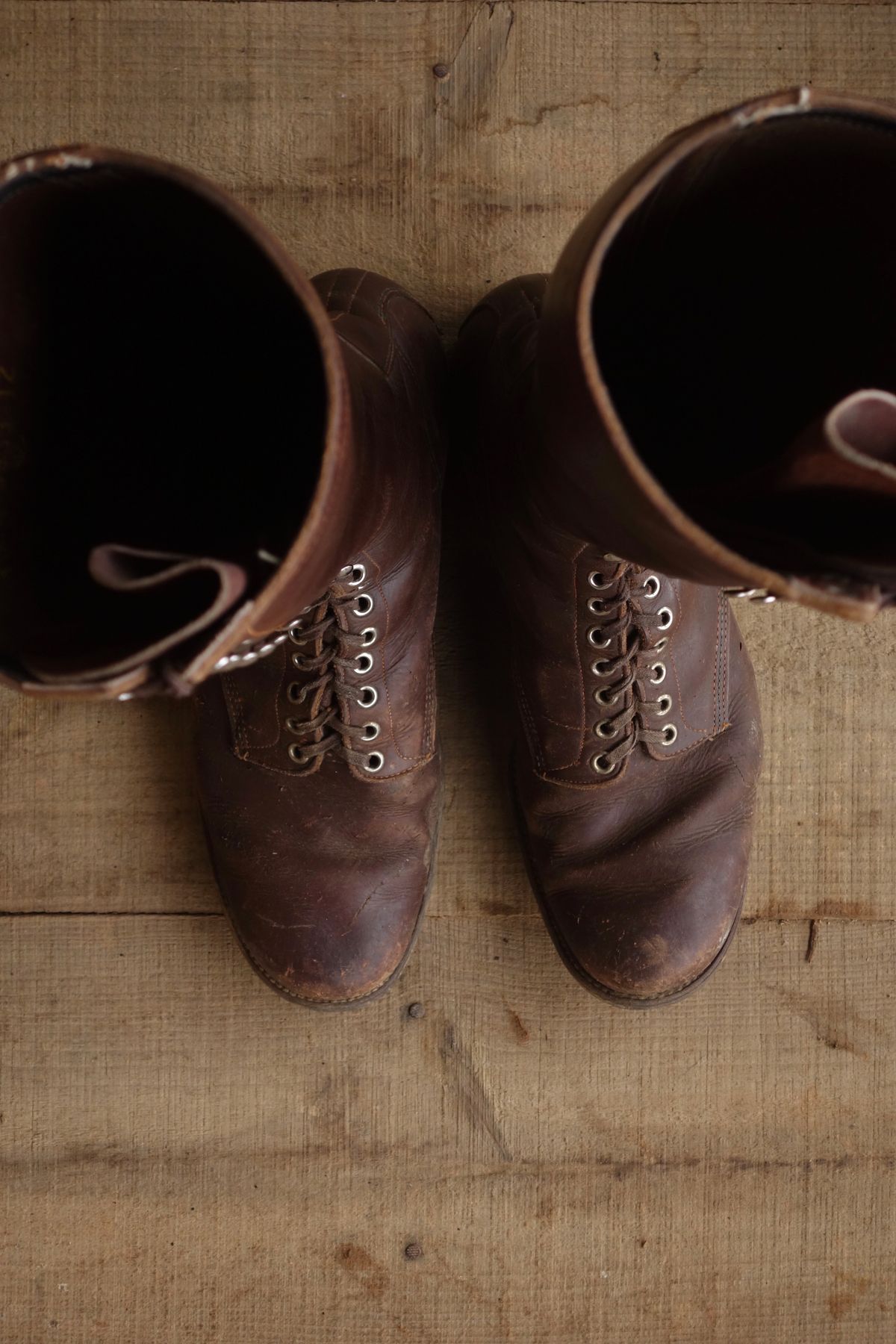 Photo by reothich on December 4, 2022 of the Star Brand 1930s 16-Inch Boots in Unknown Leather.