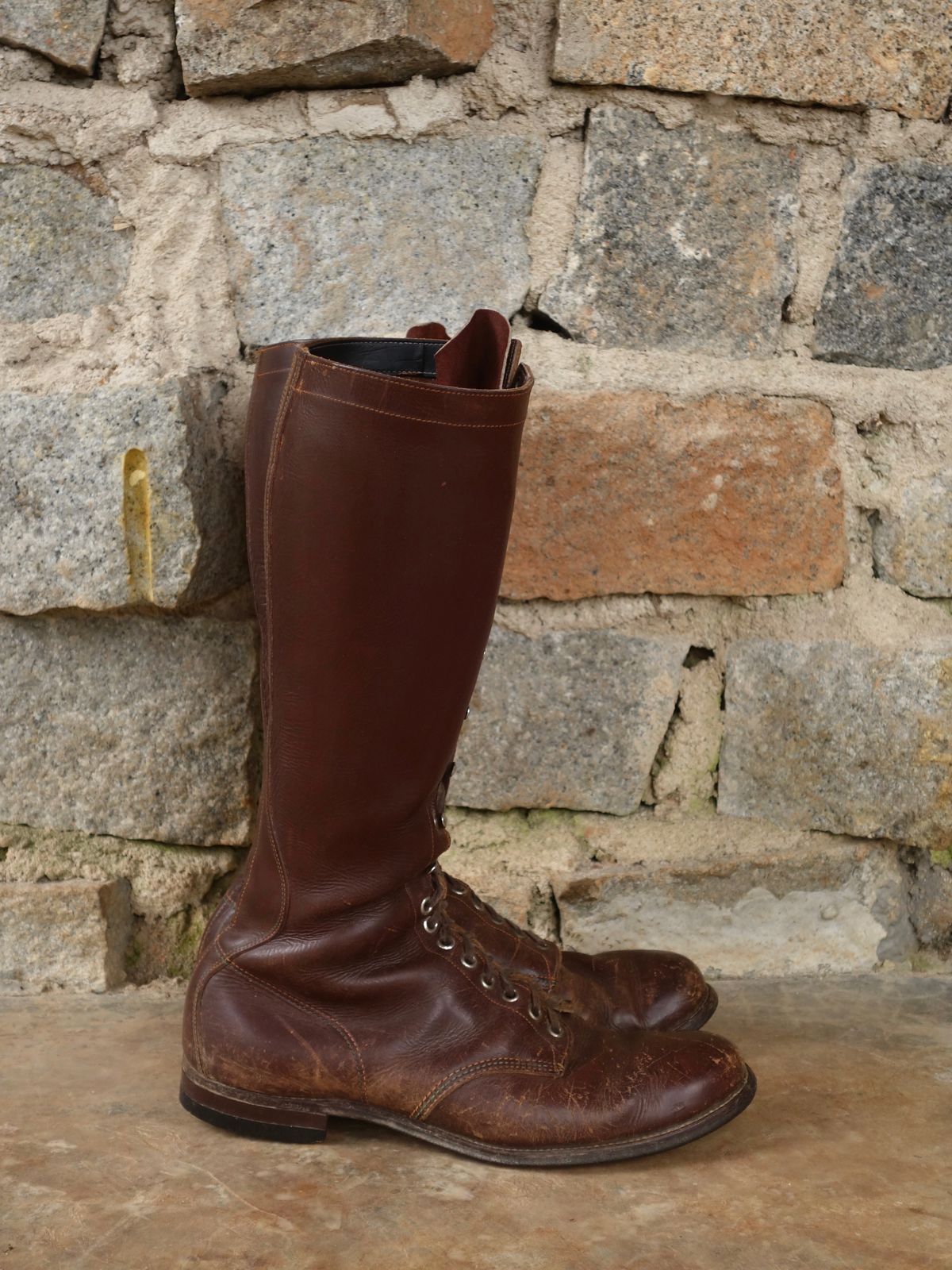 Photo by reothich on January 4, 2023 of the Star Brand 1930s 16-Inch Boots in Unknown Leather.