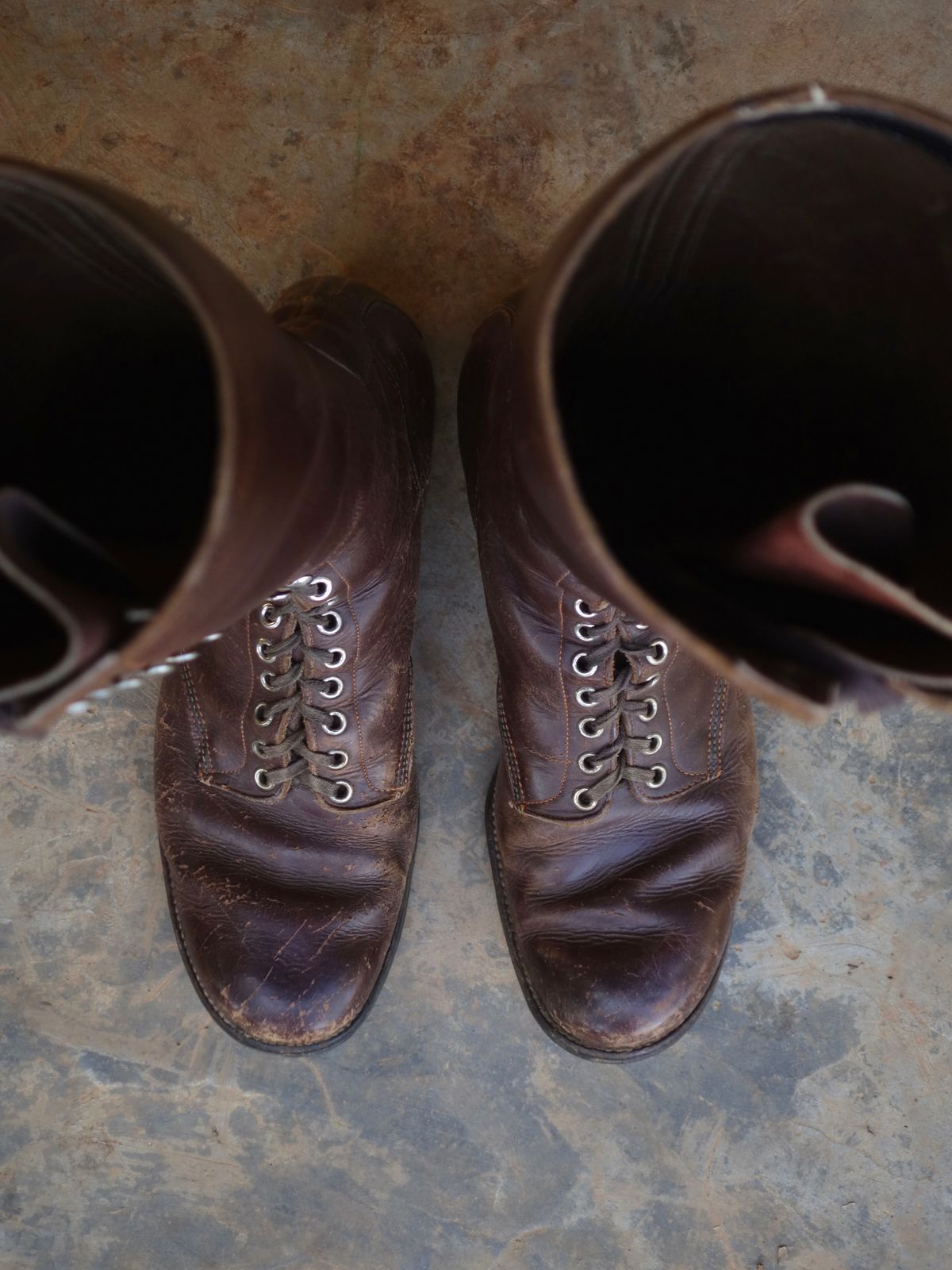 Photo by reothich on February 5, 2023 of the Star Brand 1930s 16-Inch Boots in Unknown Leather.