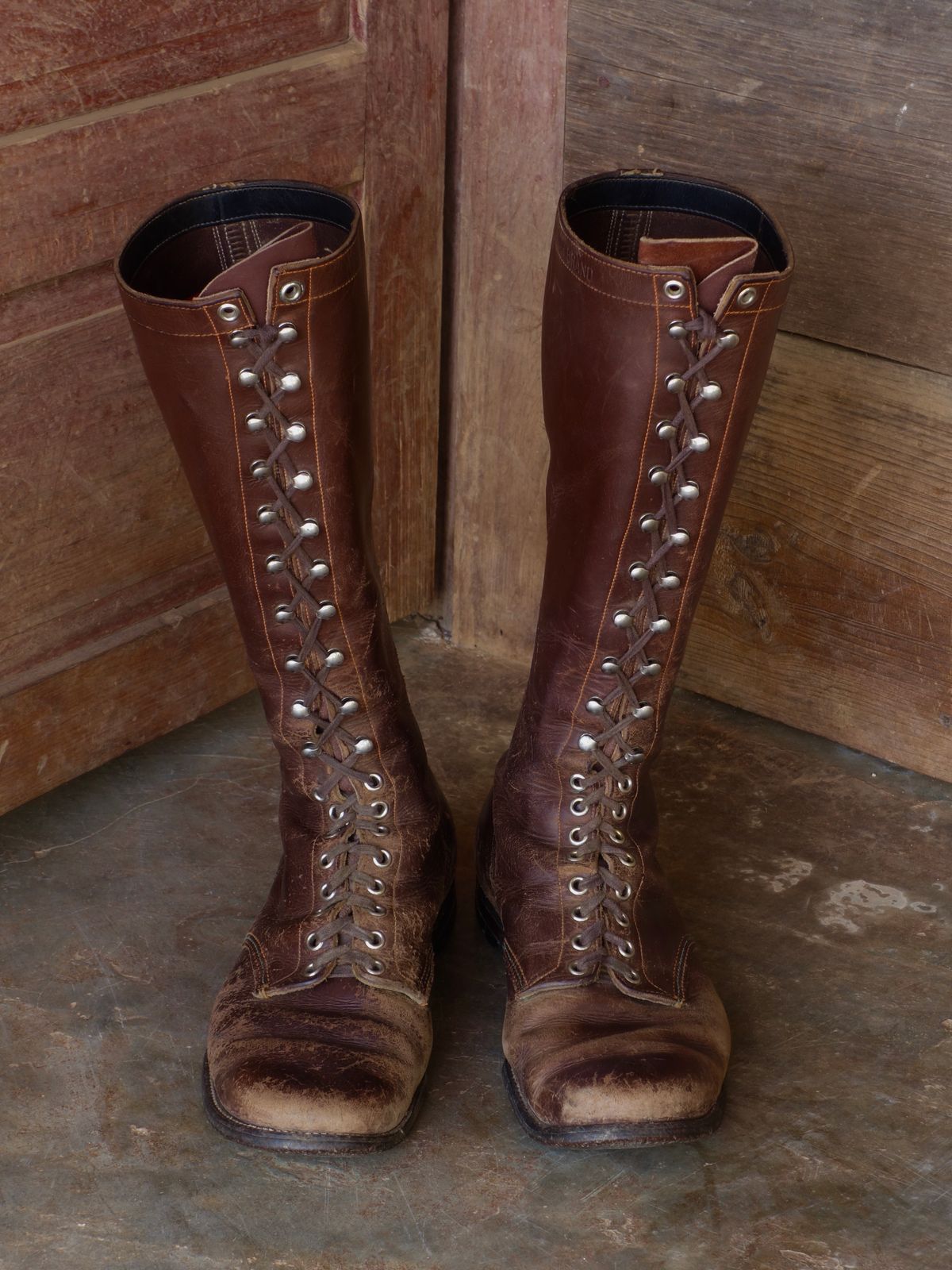 Photo by reothich on April 2, 2023 of the Star Brand 1930s 16-Inch Boots in Unknown Leather.