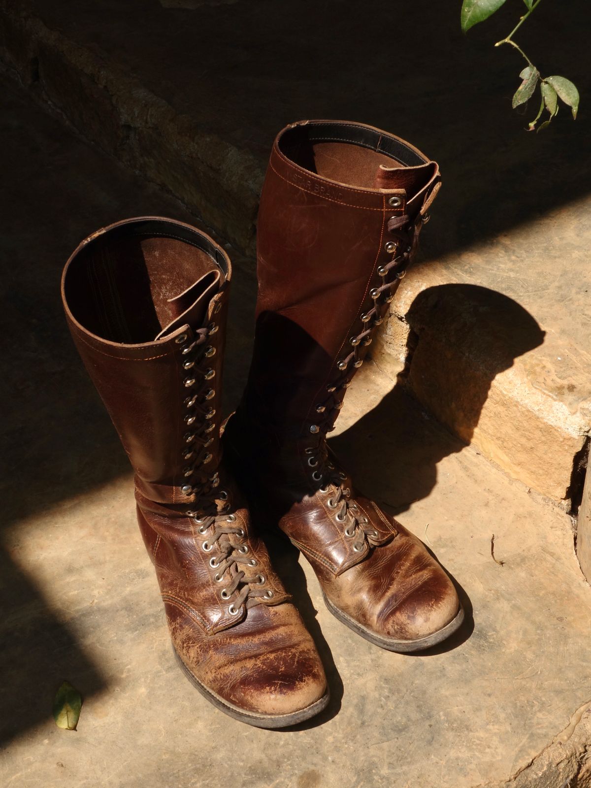 Photo by reothich on April 7, 2023 of the Star Brand 1930s 16-Inch Boots in Unknown Leather.