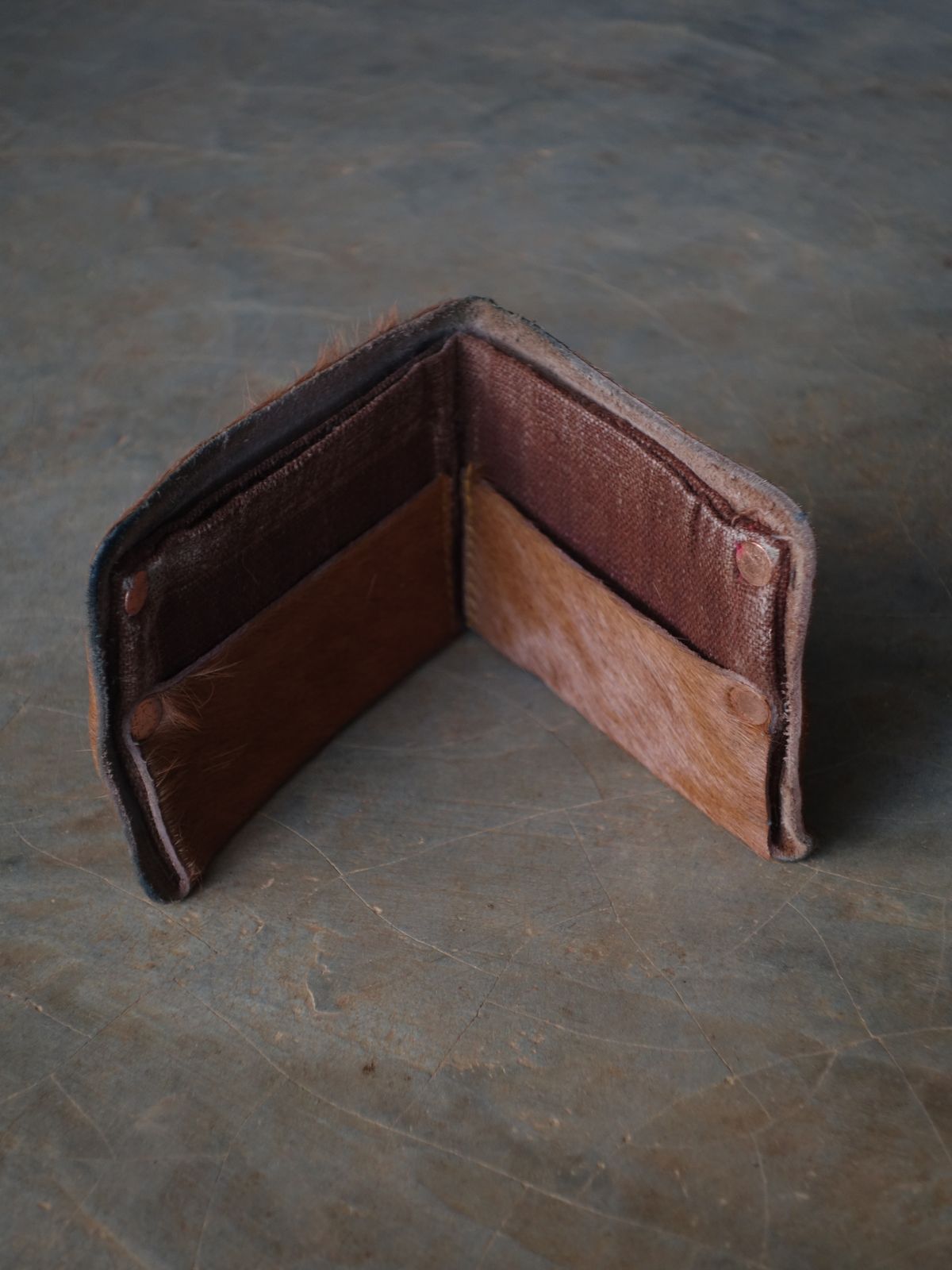 Photo by reothich on January 5, 2026 of the Self-Made Bi-fold Wallet in Unknown Leather.
