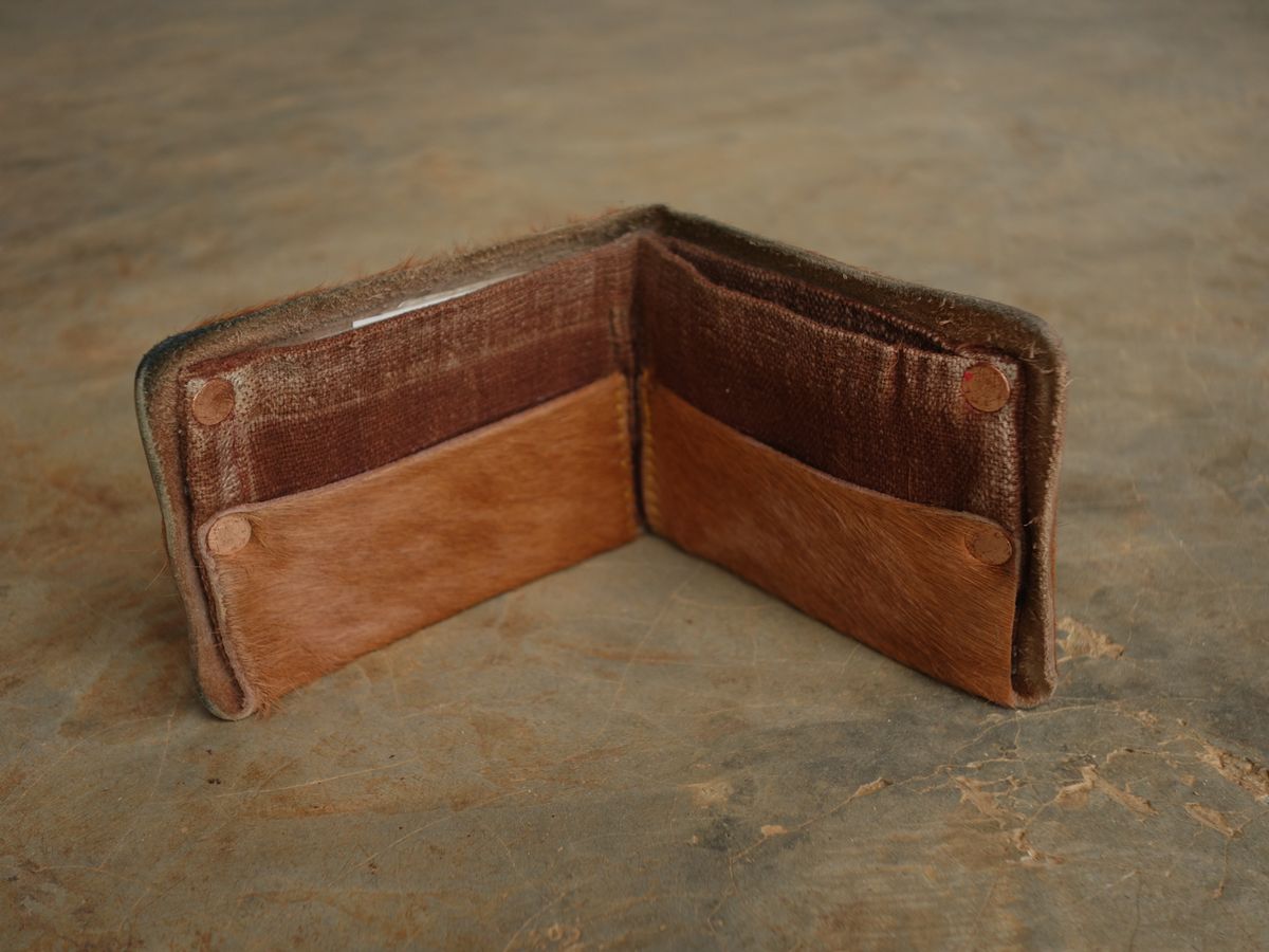 Photo by reothich on April 3, 2026 of the Self-Made Bi-fold Wallet in Unknown Leather.