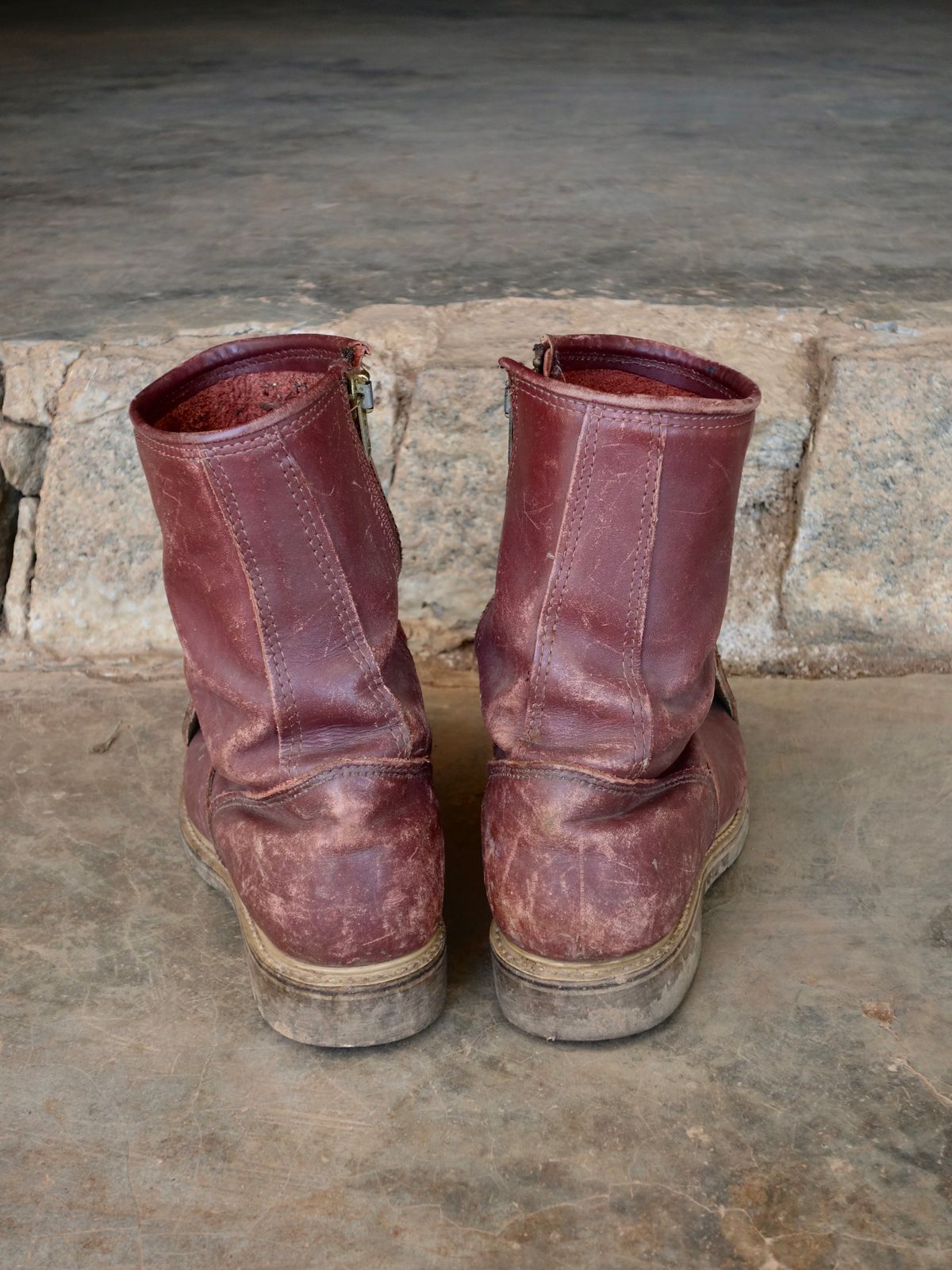 Photo by reothich on January 5, 2026 of the Carolina 390 in Red Dog Leather.
