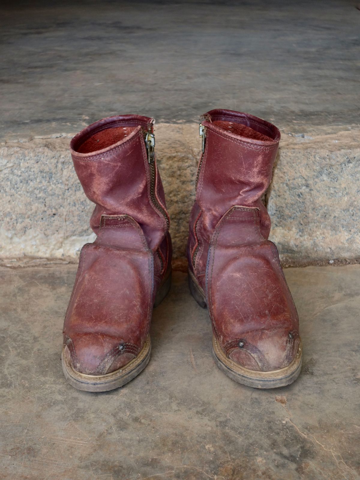 Photo by reothich on January 5, 2026 of the Carolina 390 in Red Dog Leather.