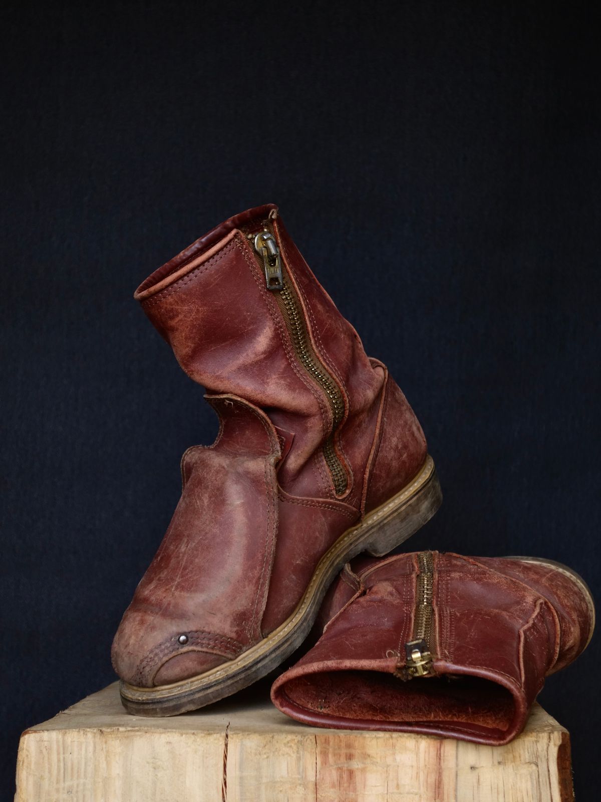 Photo by reothich on February 2, 2026 of the Carolina 390 in Red Dog Leather.