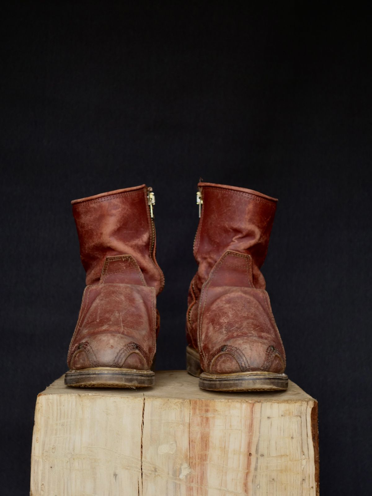 Photo by reothich on February 2, 2026 of the Carolina 390 in Red Dog Leather.