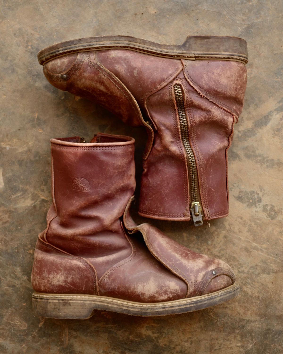 Photo by reothich on March 2, 2026 of the Carolina 390 in Red Dog Leather.