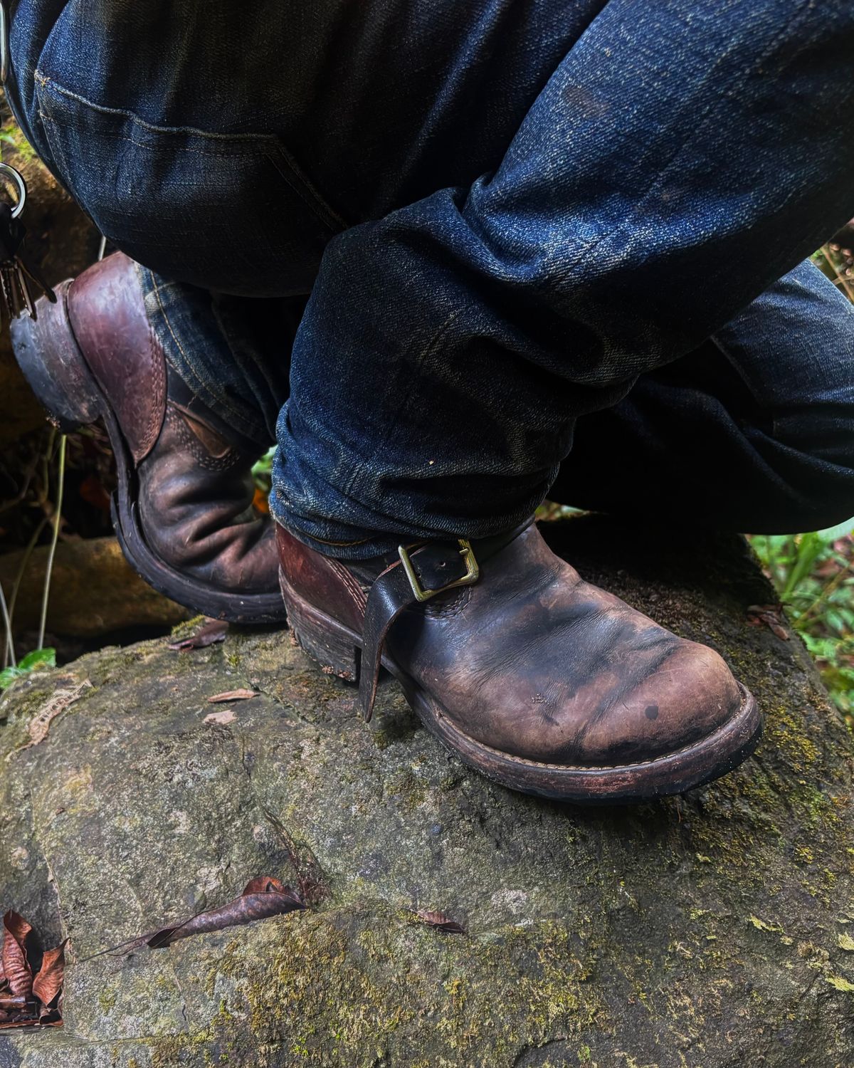 Photo by reothich on March 7, 2026 of the Wesco Morrison in Horween Black Chromexcel Horsehide & Horween Brown Chromexcel Horsehide.