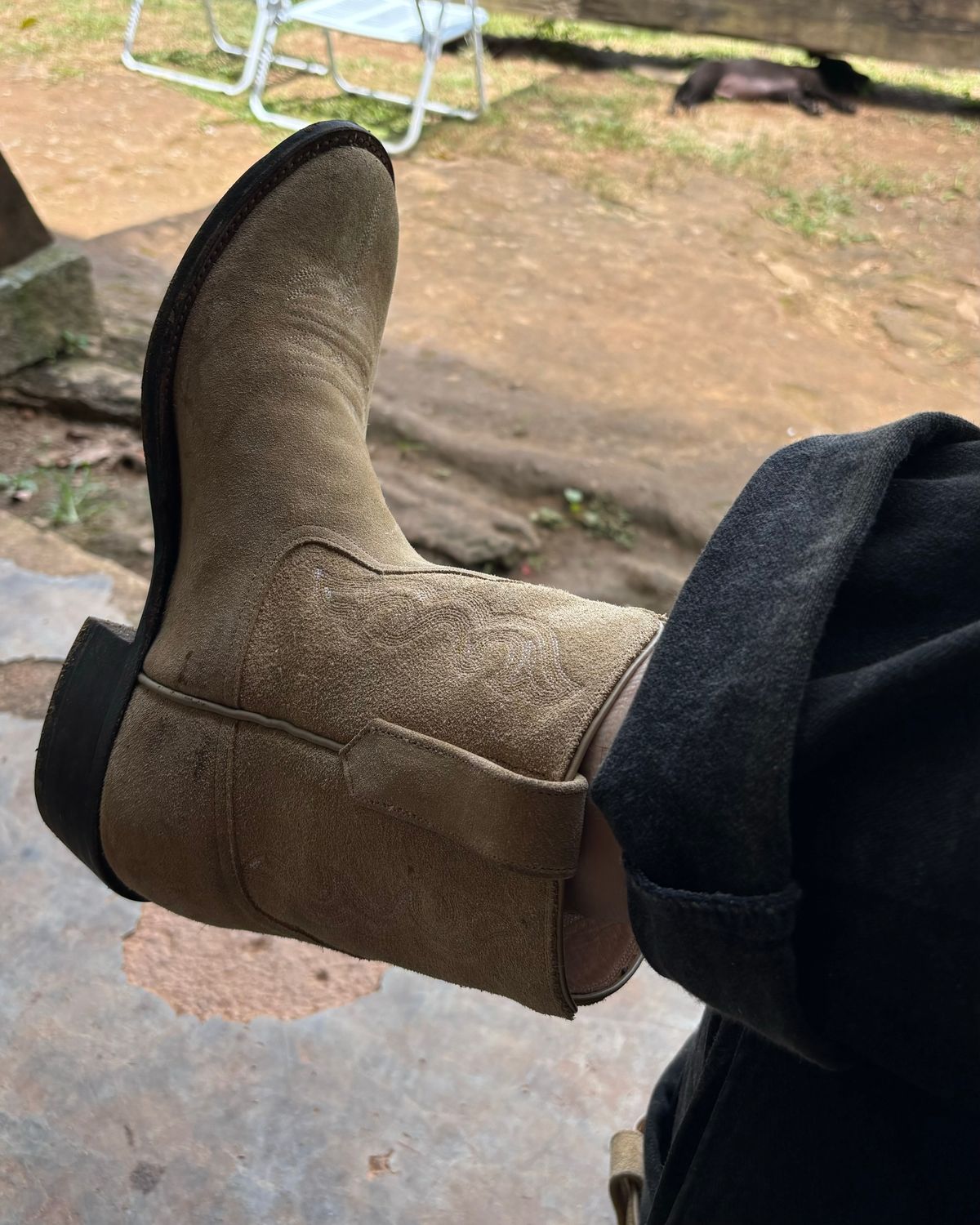 Photo by reothich on October 1, 2024 of the Rios of Mercedes Cowboy Boots in Lickety Split.