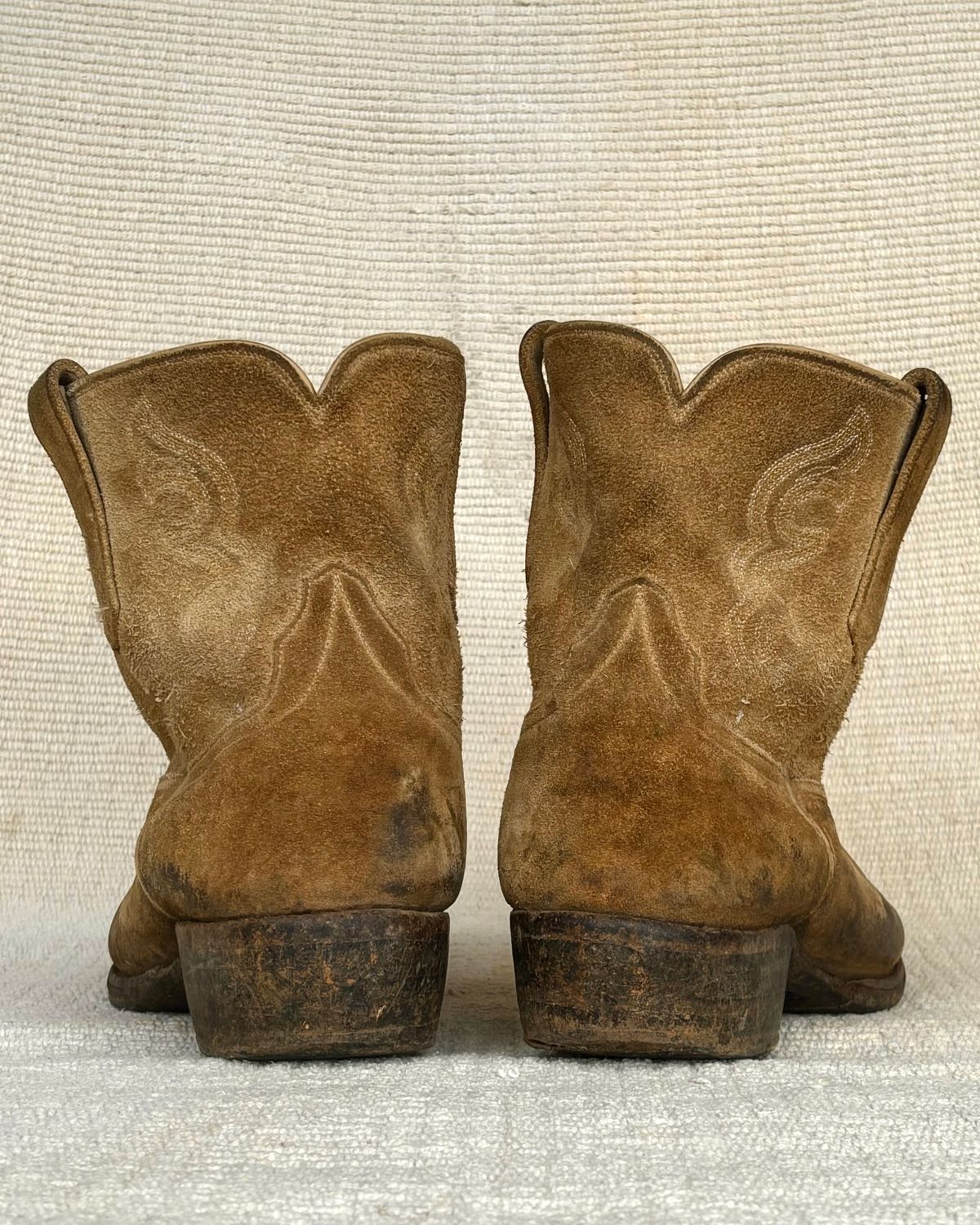 Photo by reothich on January 1, 2025 of the Rios of Mercedes Cowboy Boots in Lickety Split.